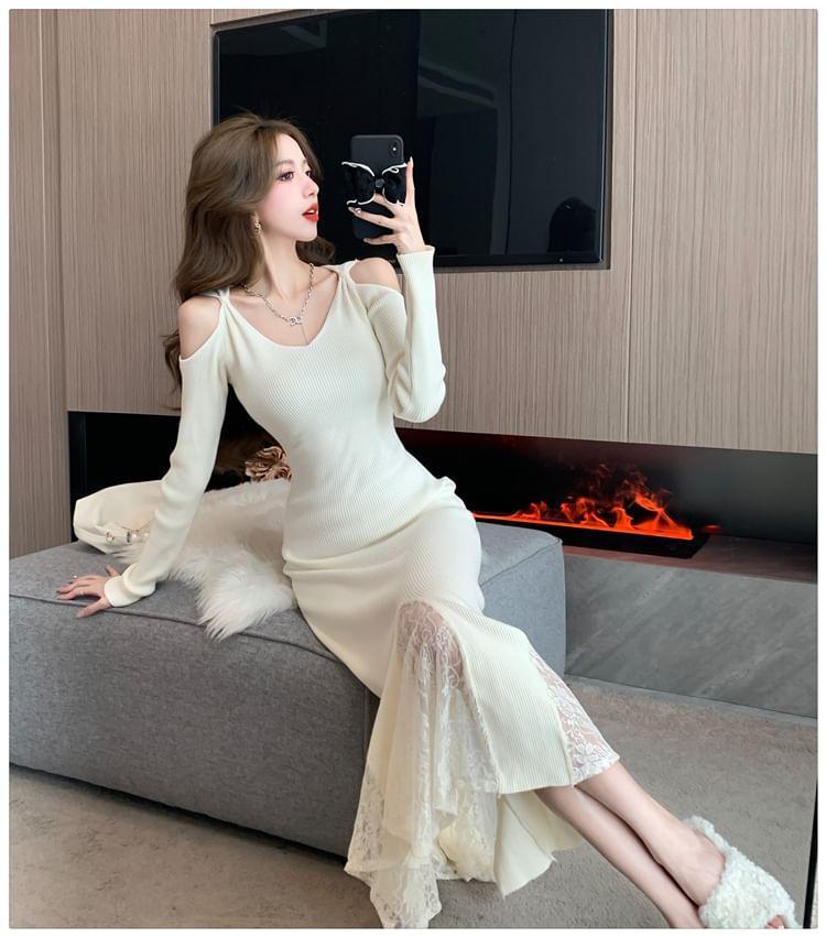Long Sleeve Cold Shoulder V-Neck Plain Maxi Bodycon Dress Product Image