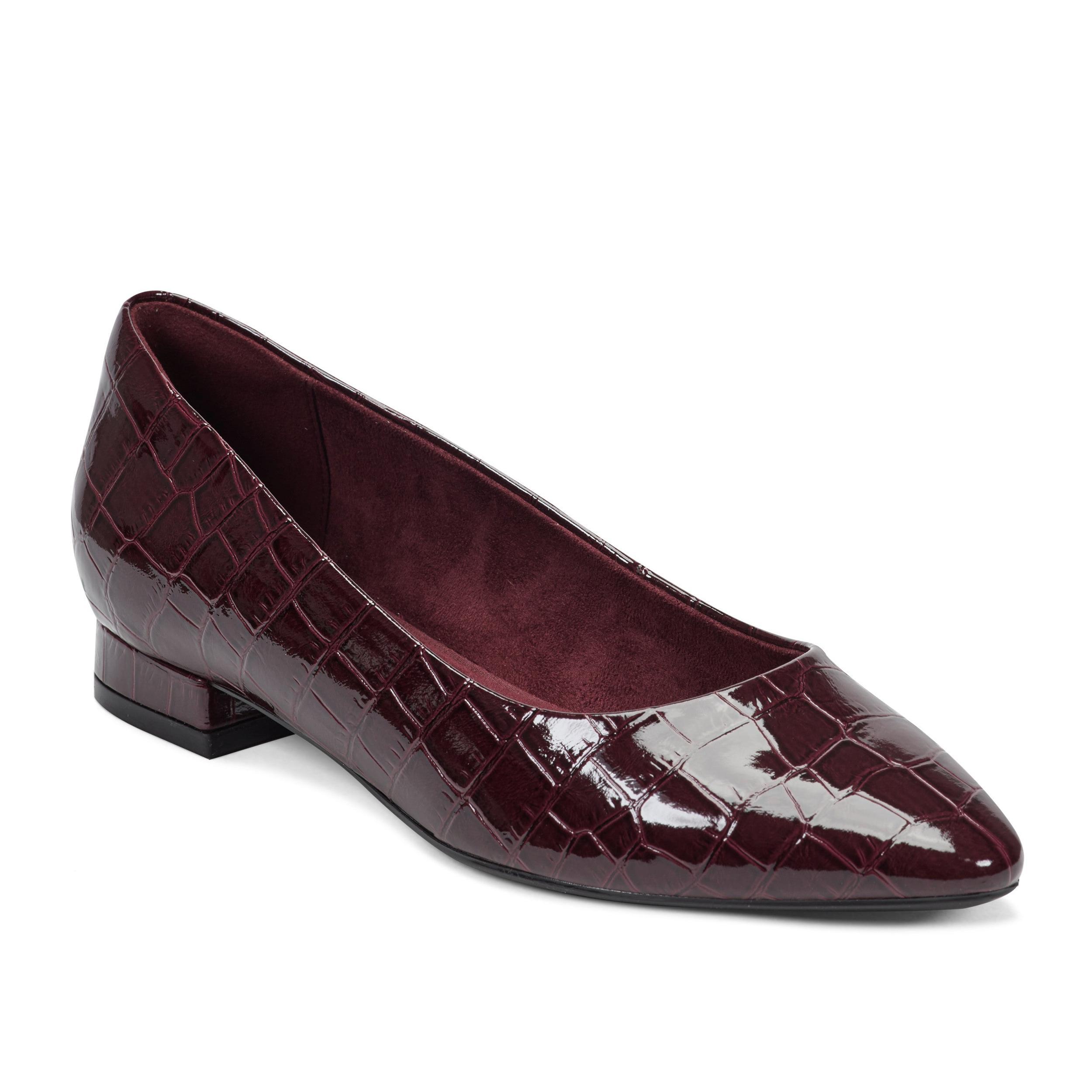 Women's Tessa Total Motion Pointy Toe Dress Flats Product Image