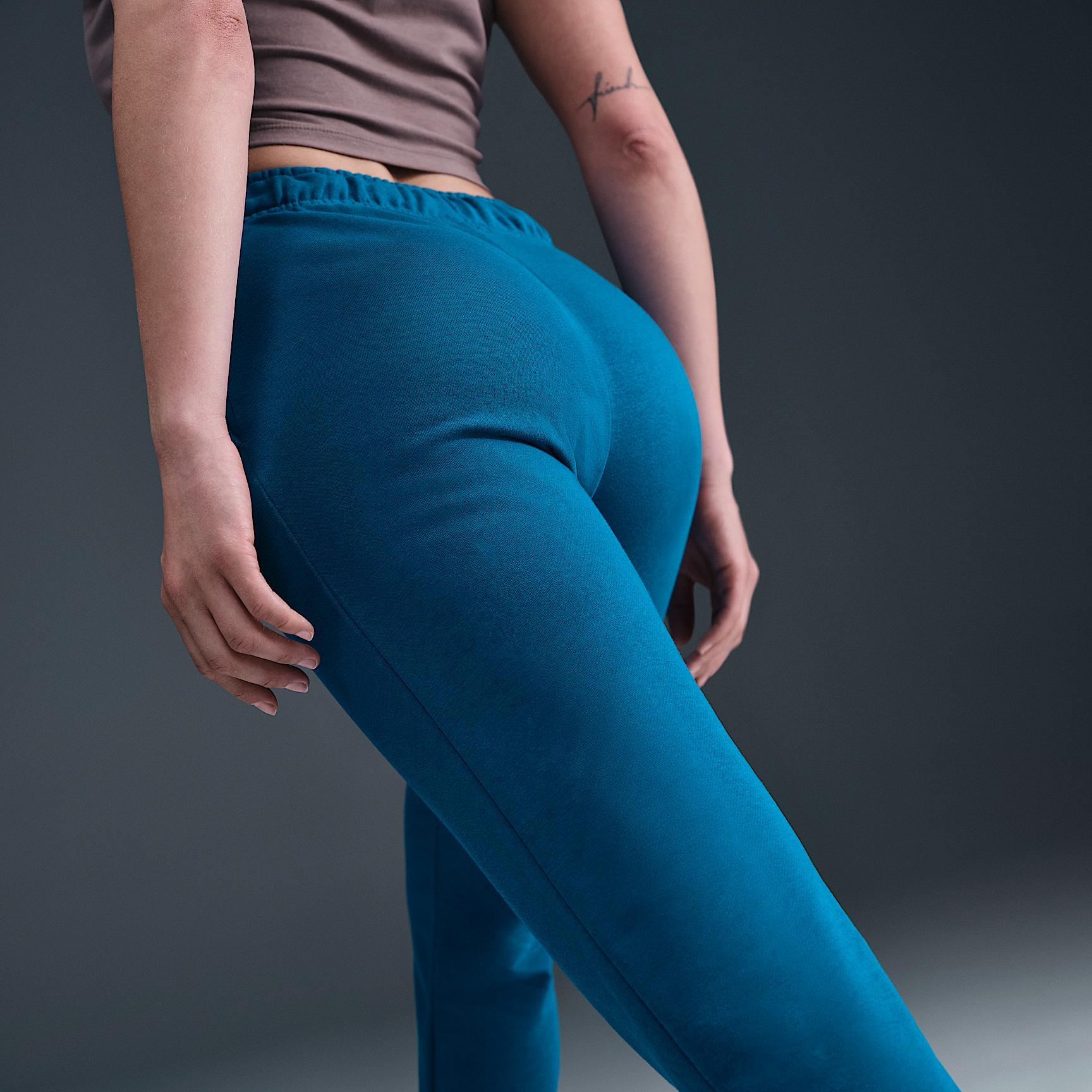 Women's Nike Sportswear Club Fleece Mid-Rise Jogger Pants Product Image