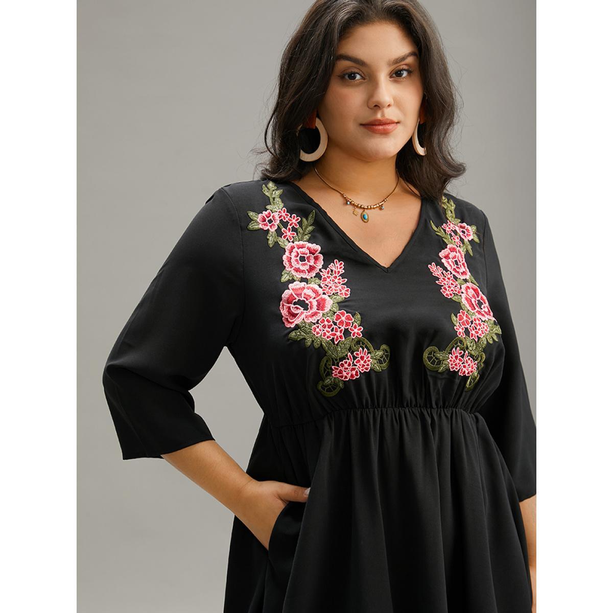 Plus Size Floral Embroidered Pocket V Neck Dress Black Women Vacation Embroidered V-neck Elbow-length sleeve Curvy Midi Dress BloomChic 12/L Product Image