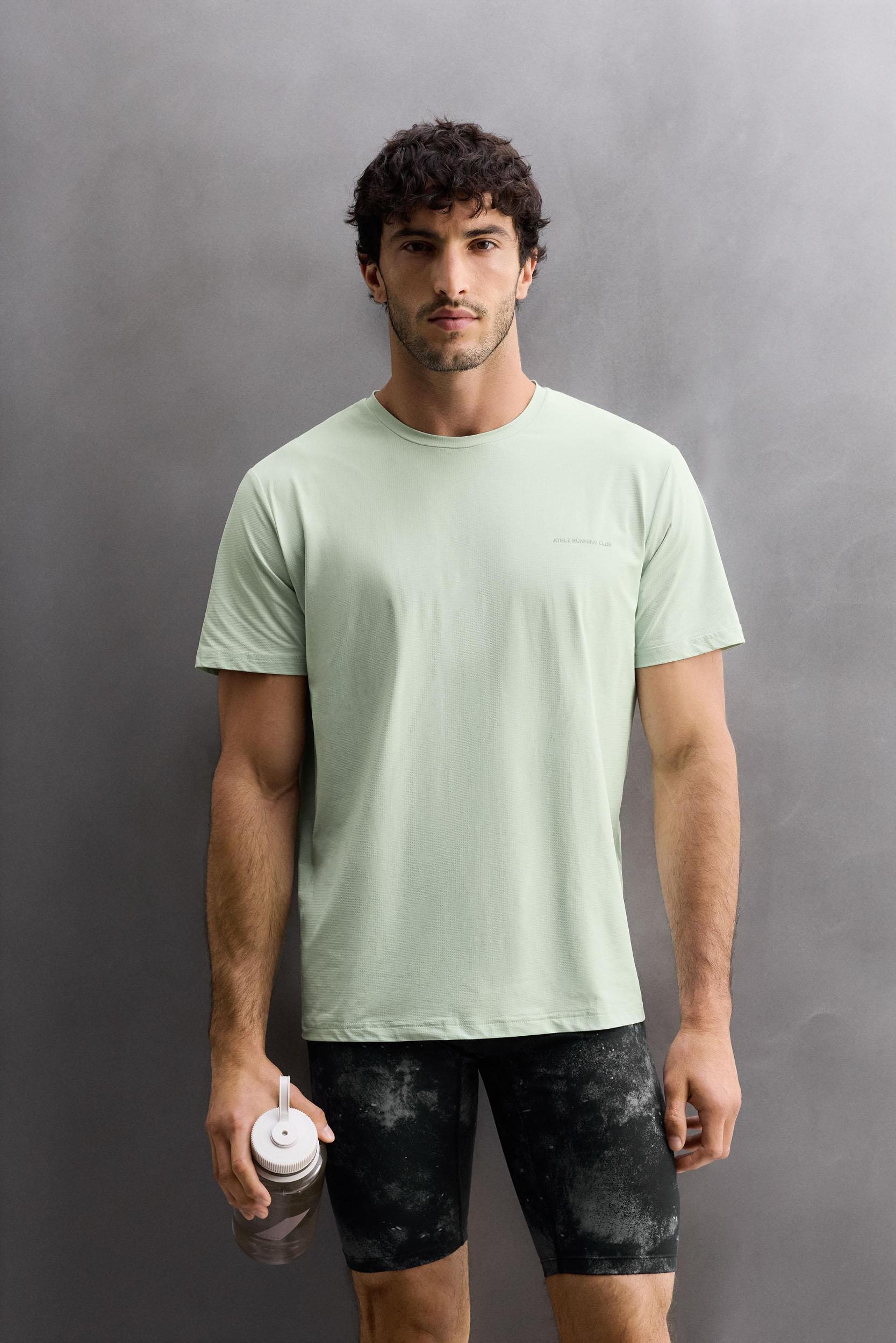 COLOR BLOCK TECHNICAL T-SHIRT Product Image