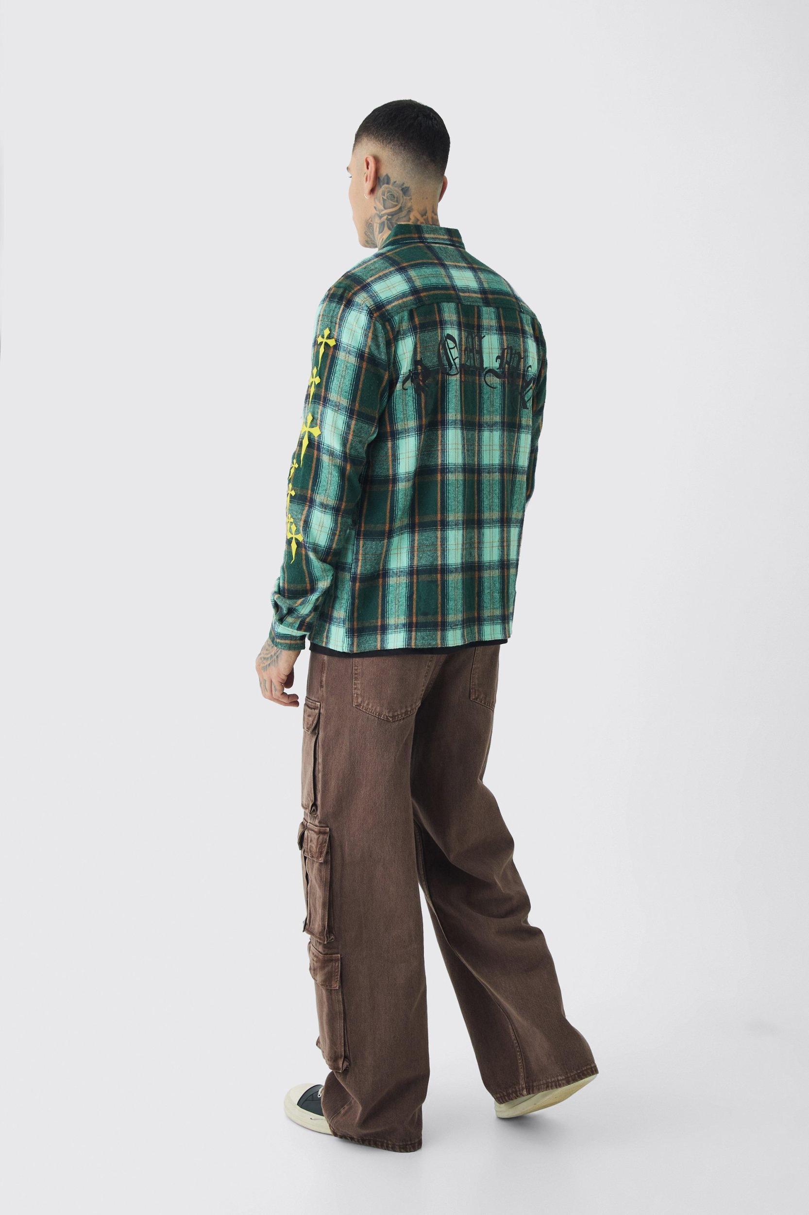 Tall Cross Applique Regular Fit PlaidShirt in Green | boohooMAN USA Product Image