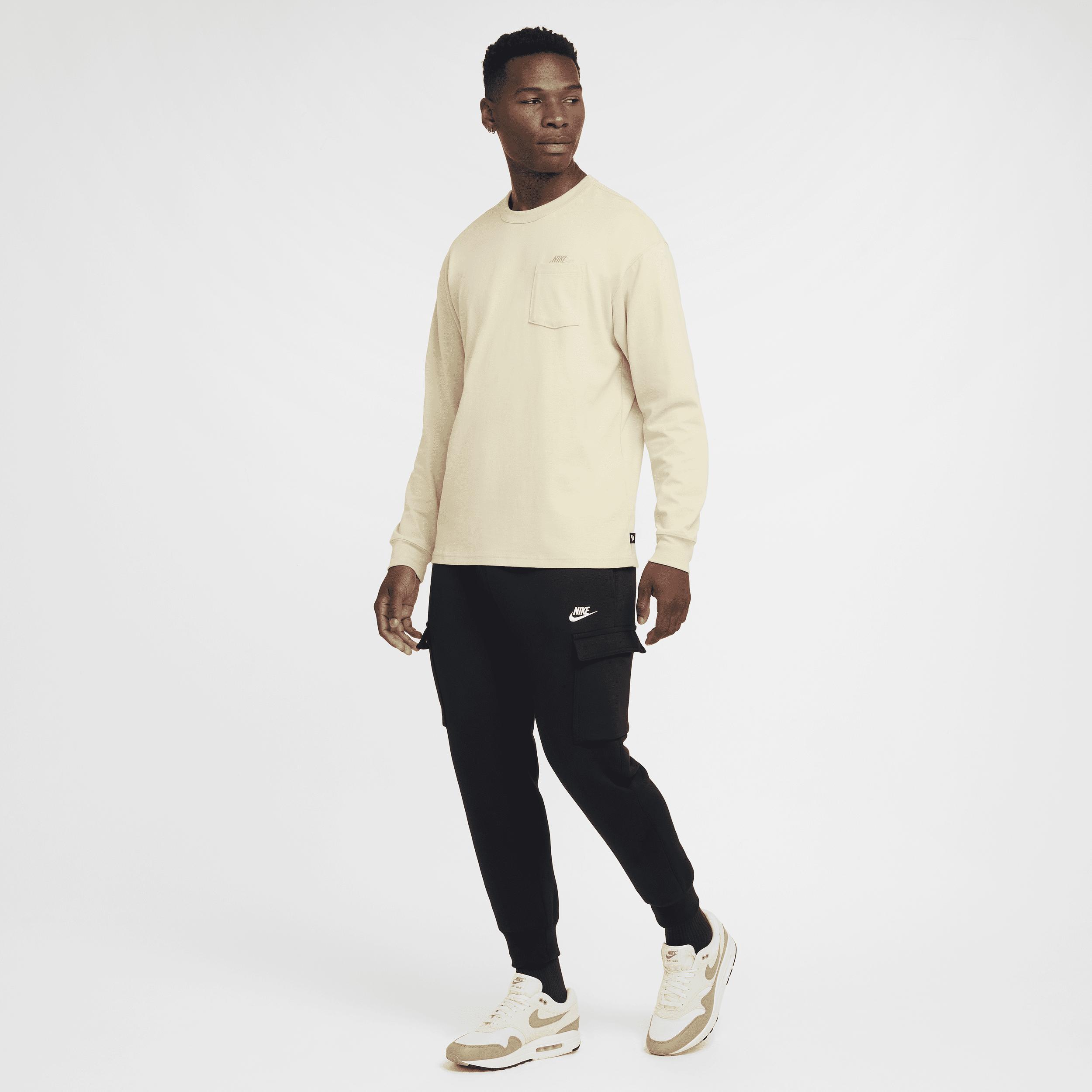 Nike Sportswear Premium Essentials Men's Long-Sleeve Pocket T-Shirt Product Image