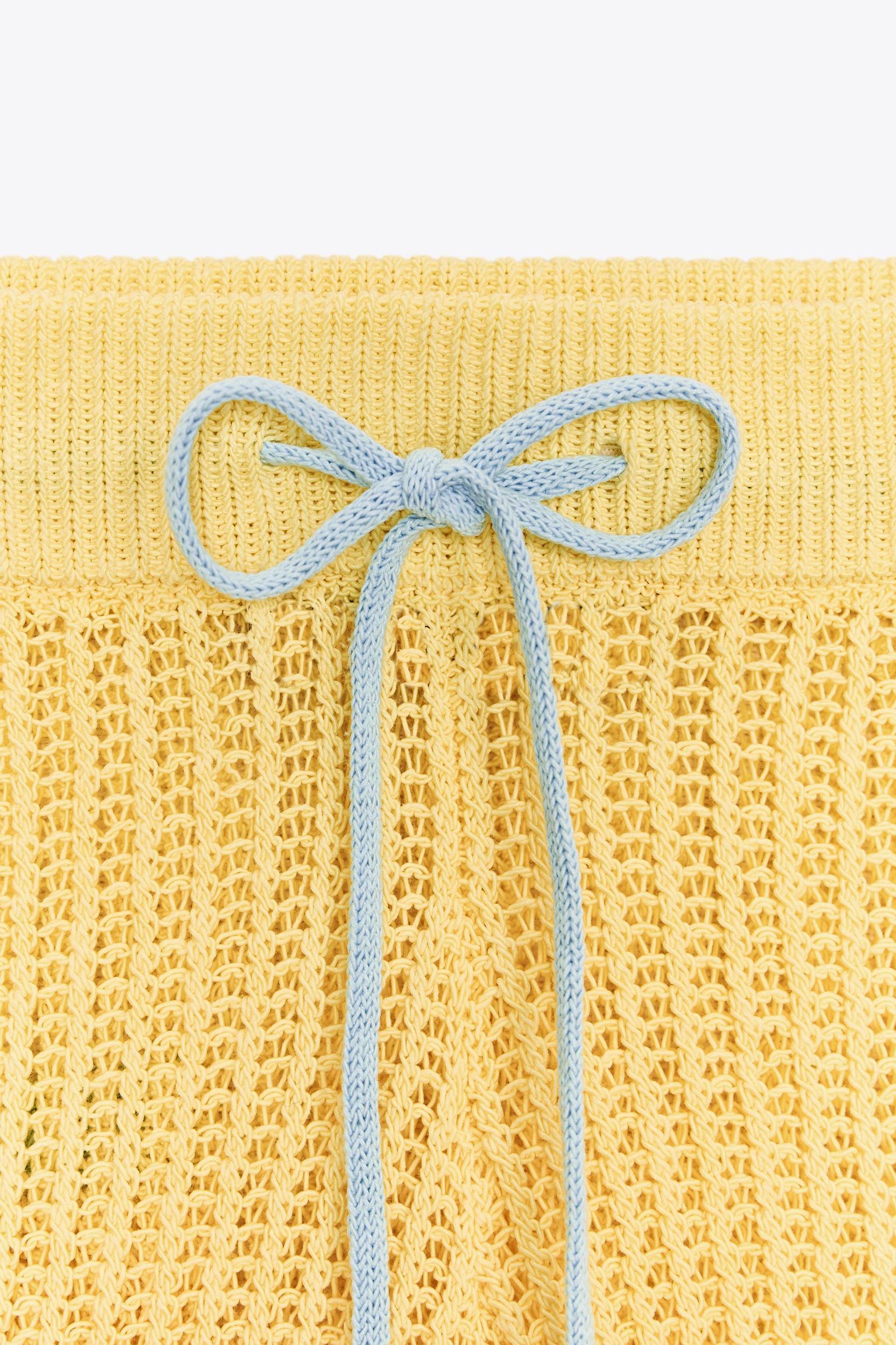 KNIT SHORTS Product Image