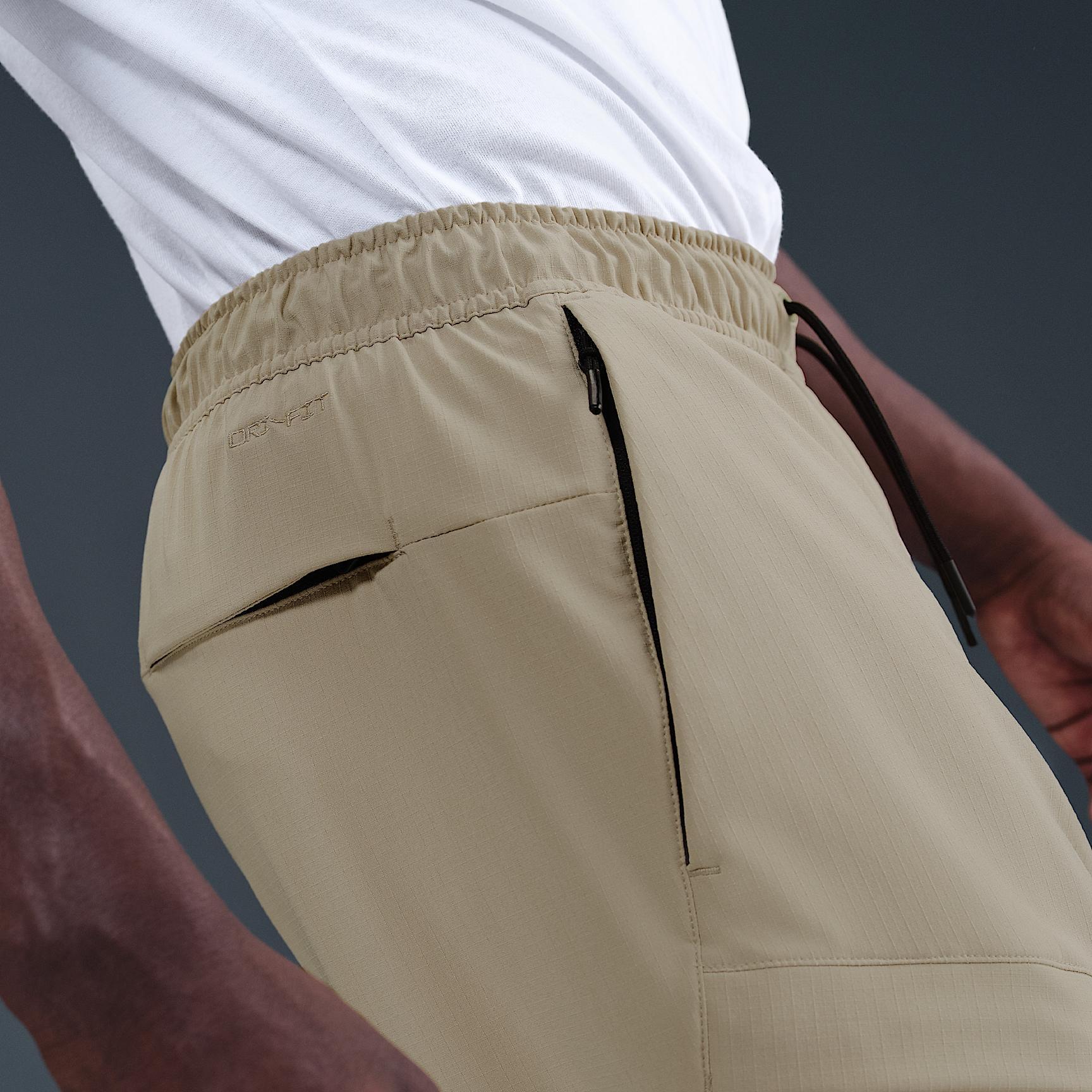 Nike Men's Unlimited Dri-FIT Versatile Cargo Pants Product Image
