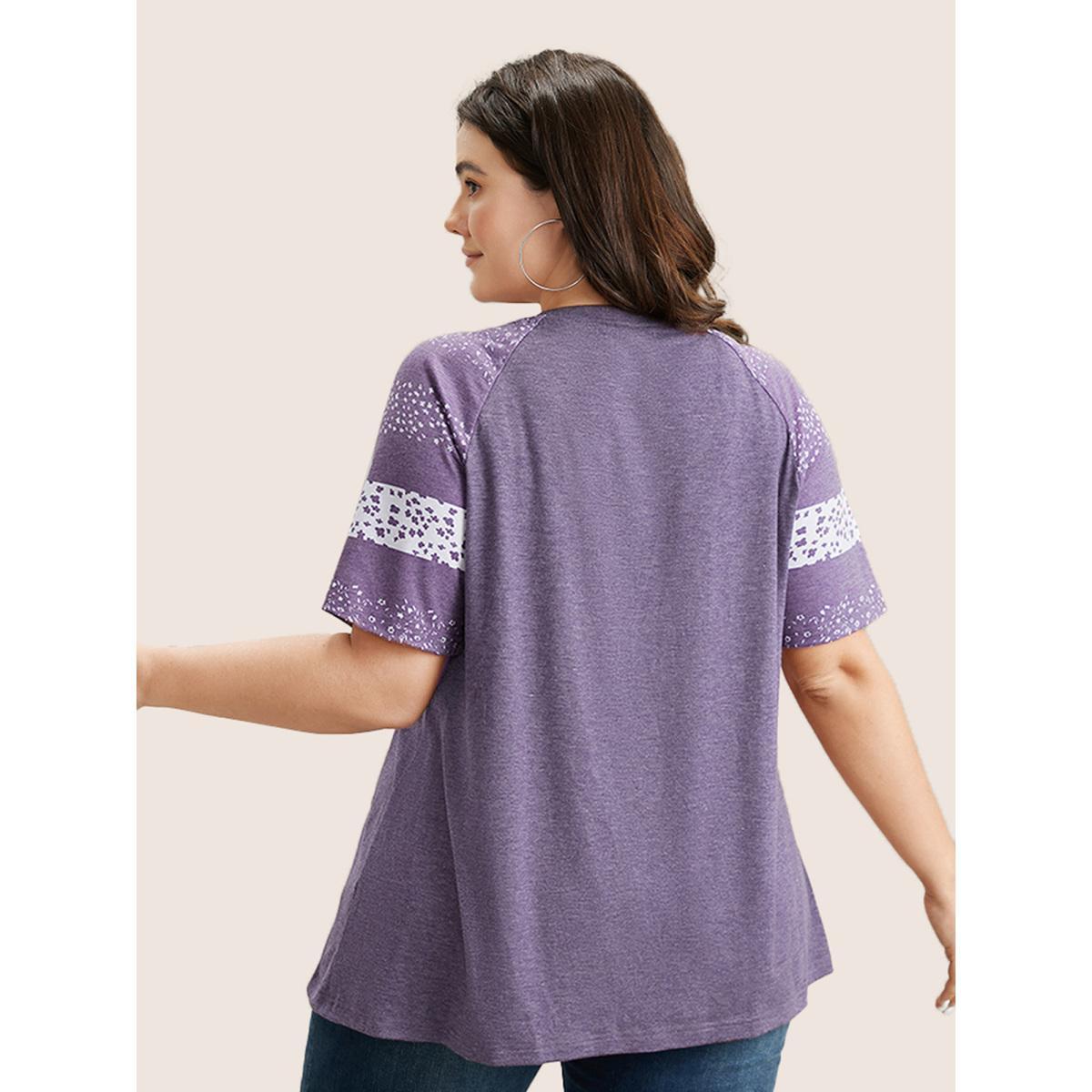 Plus Size Ditsy Floral Colorblock Contrast Raglan Sleeve T-shirt Mauve Women Casual Contrast Ditsy Floral V-neck Everyday T-shirts BloomChic 12/L Product Image