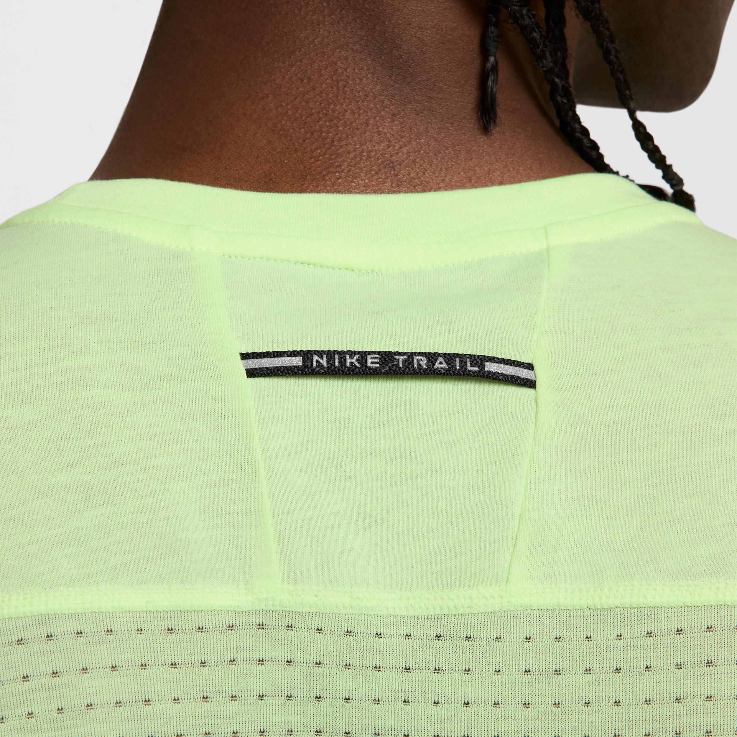 Nike Solar Chase Men's Dri-FIT ADV Short-Sleeve Running Top Product Image