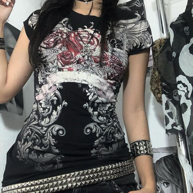 Short Sleeve Graphic Print Slim-Fit T-Shirt Product Image