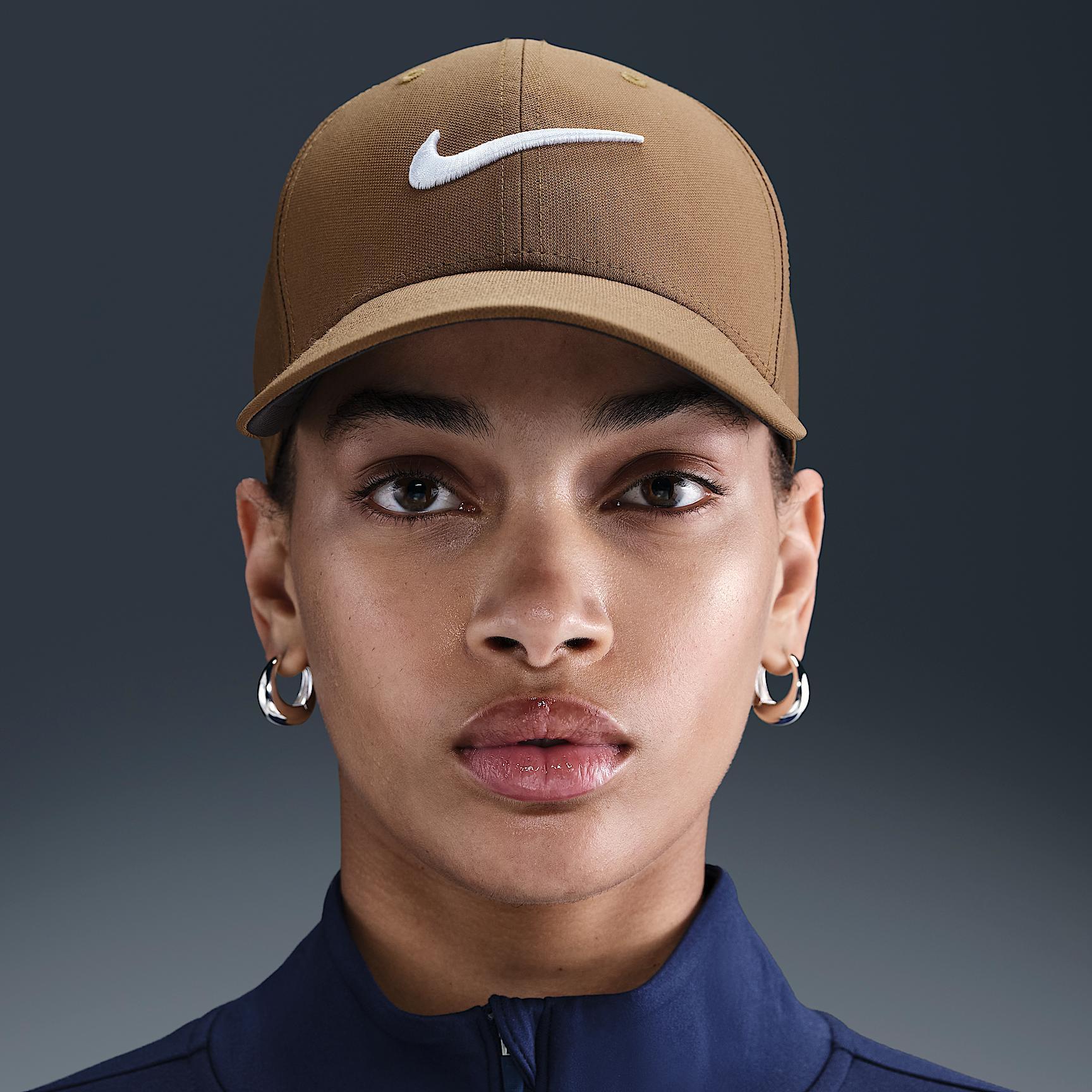 Nike Dri-FIT Club Structured Swoosh Cap Product Image