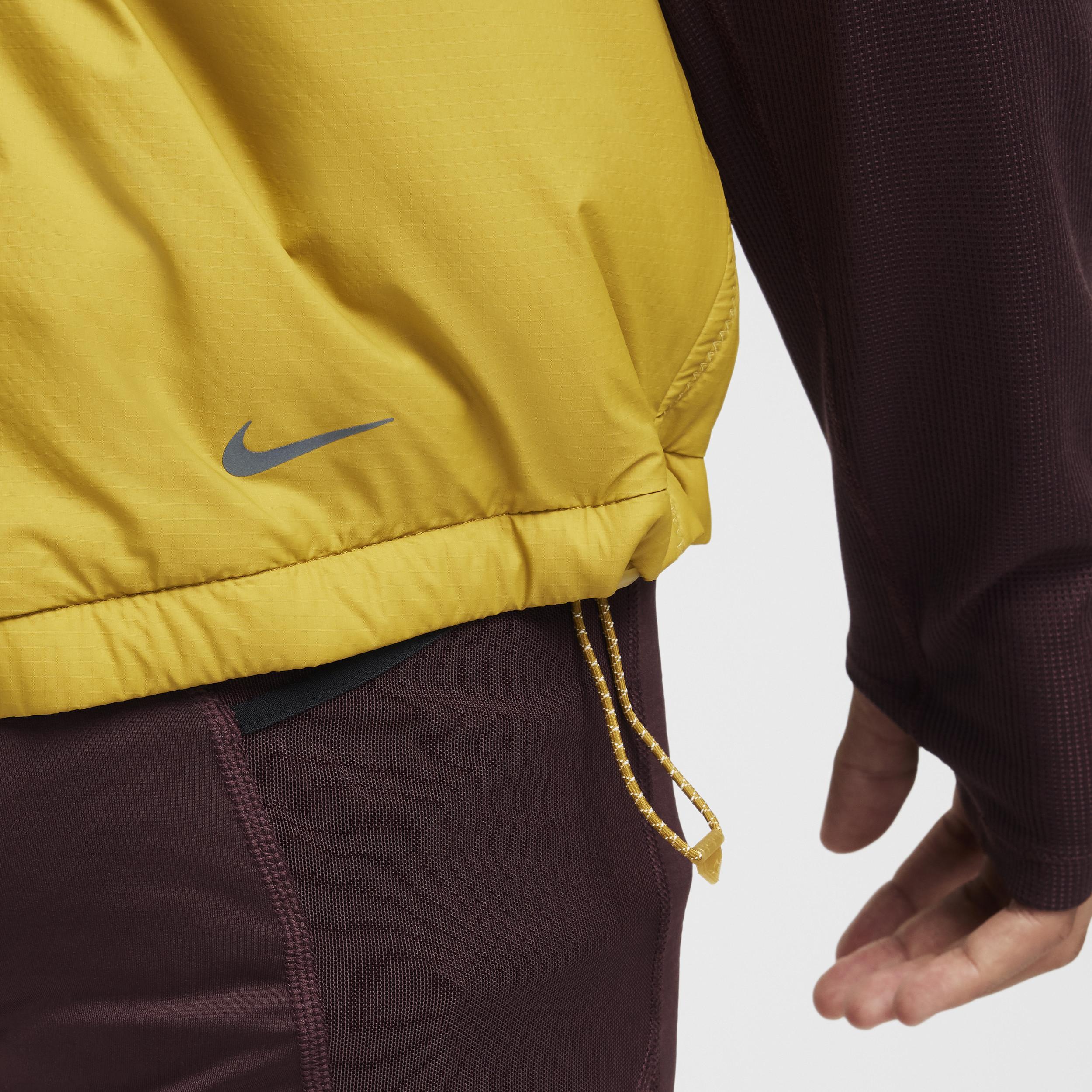 Nike Men's Trail PrimaLoftÂ® Therma-FIT Running Vest Product Image