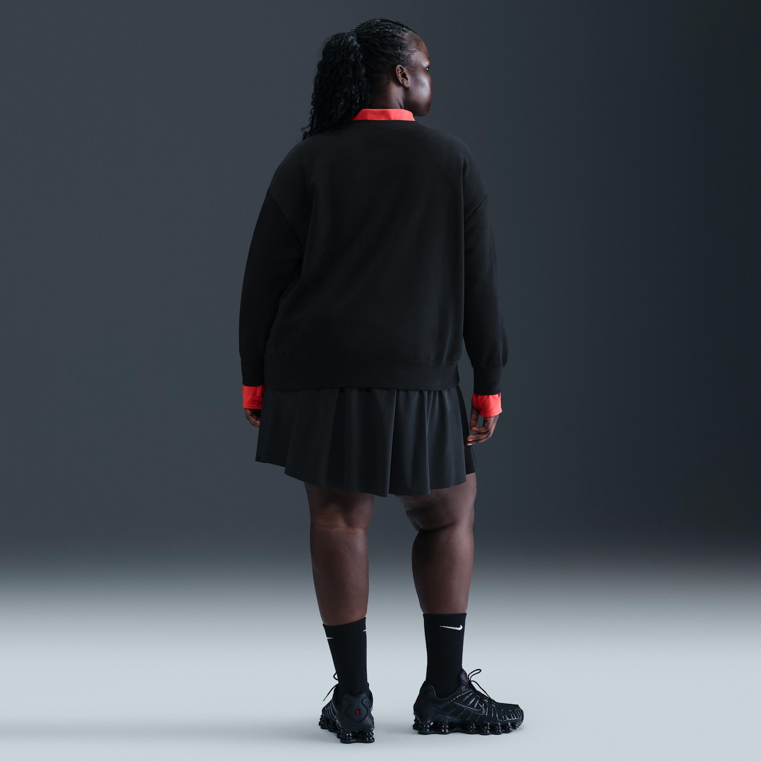 Nike Sportswear Club Fleece Women's Loose Crew-Neck Sweatshirt (Plus Size) Product Image