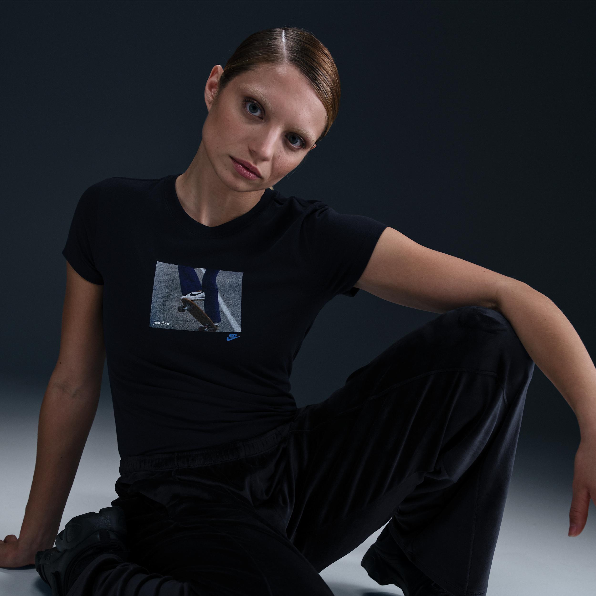 Nike Sportswear Chill Knit Women's Slim Cropped T-Shirt Product Image