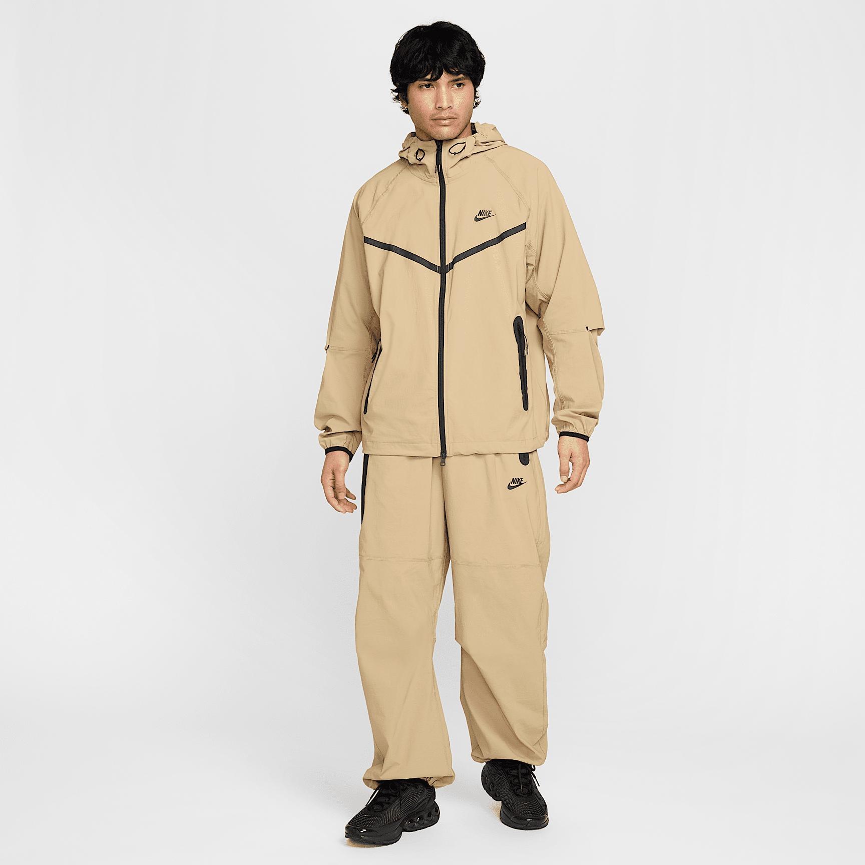 Nike Tech Men's Woven Oversized Pants Product Image