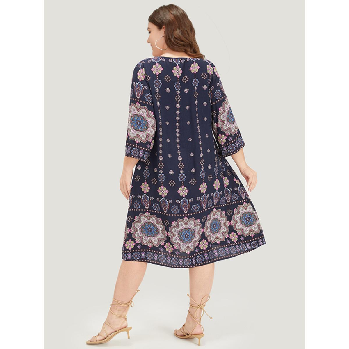 Plus Size Bandana Print Ties Pocket Tassels Detail Dress Scarlet Women Vacation Tassels V-neck Elbow-length sleeve Curvy Midi Dress BloomChic 26/4X Product Image