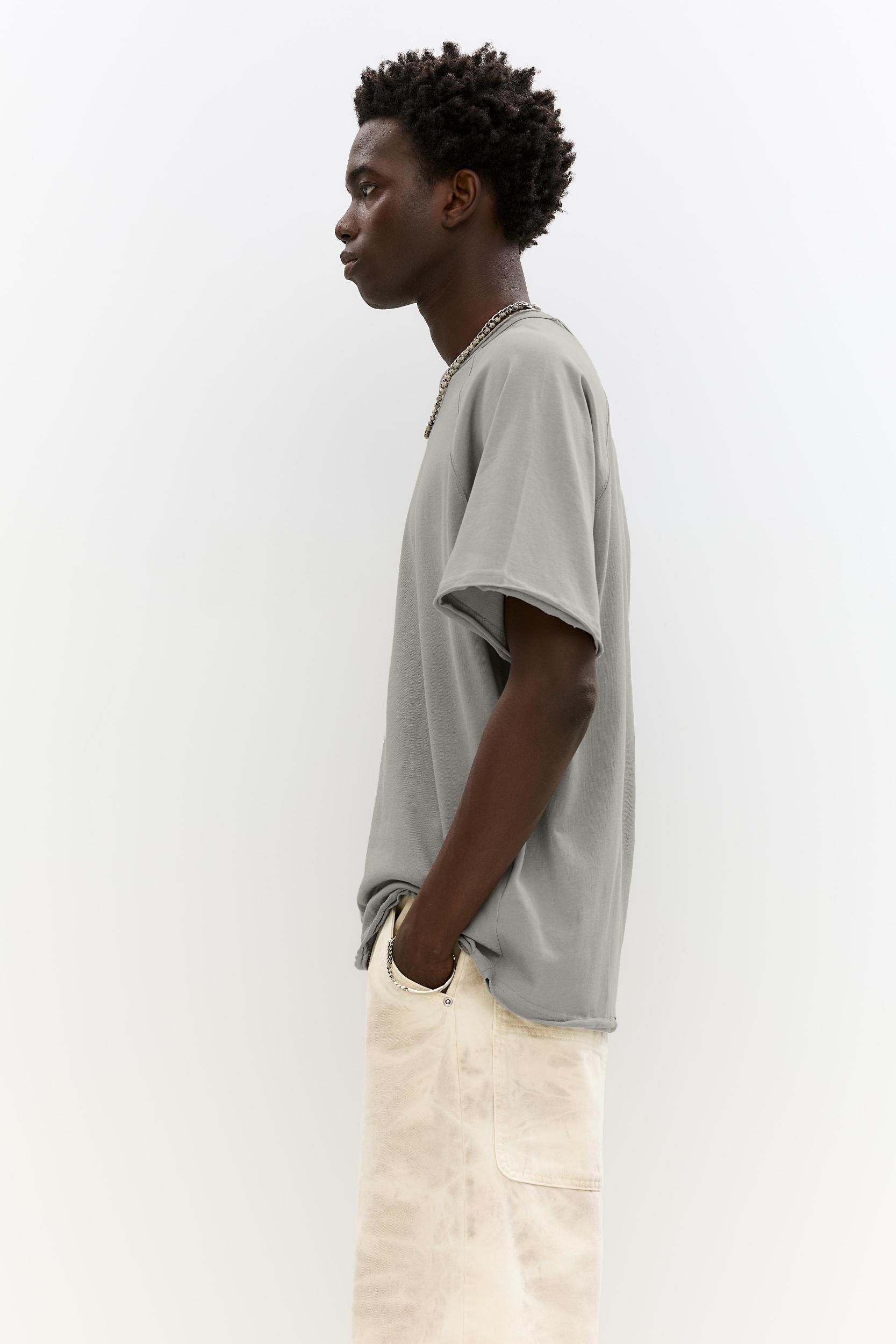 Short sleeve T-shirt with piping Product Image
