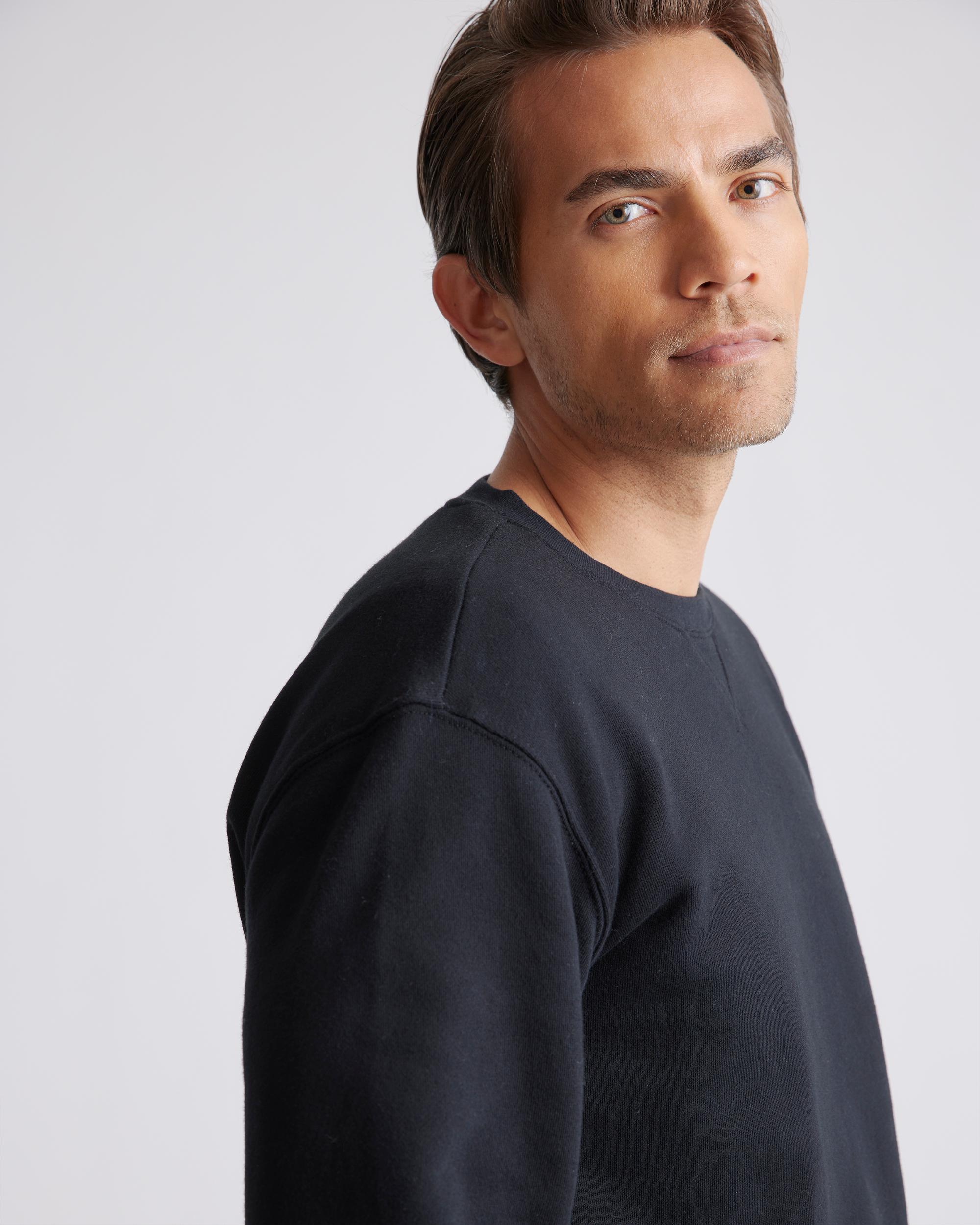 Quince | Men's Heavyweight Fleece Crew Sweatshirt in Blackmall, Organic Cotton Product Image