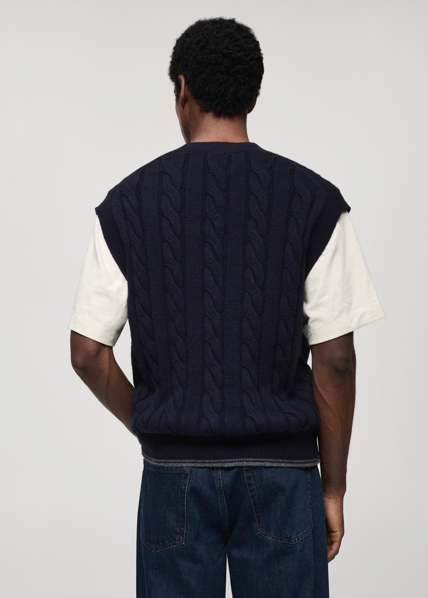Braided knitted wool vest - Men | MANGO USA Product Image