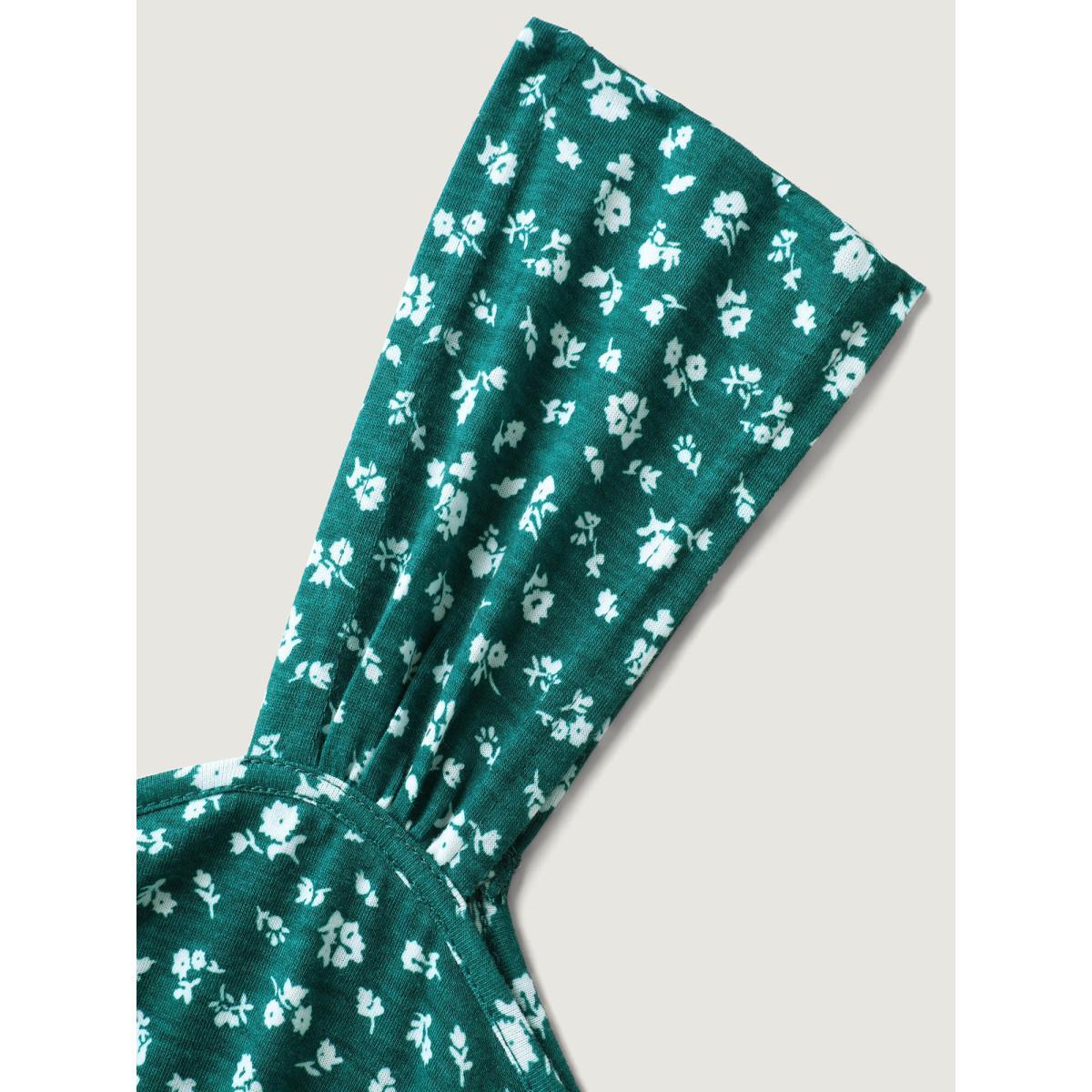 Plus Size Ditsy Floral Print Knit Pockets Midi Dress Emerald Women Heart neckline Sleeveless Curvy BloomChic 26/4X Product Image