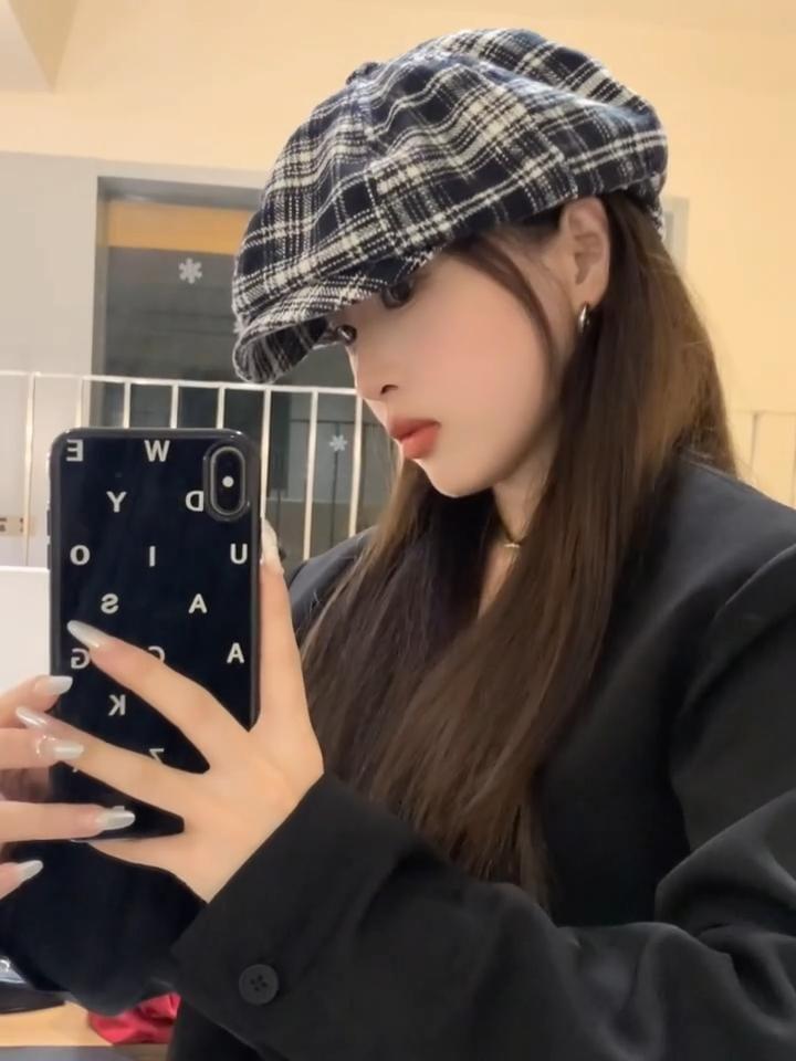 Plaid Newsboy Cap Product Image