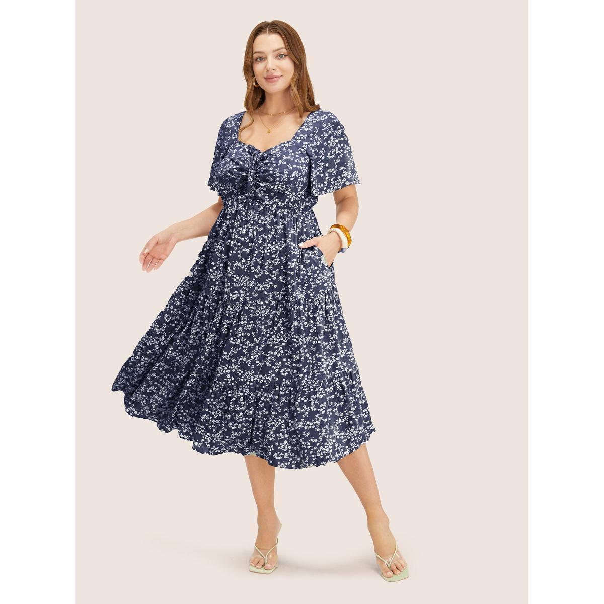 Plus Size Ditsy Floral Sweetheart Drawstring Pocket Tiered Dress Indigo Women Elegant Non V-neck Short sleeve Curvy Midi Dress BloomChic 22-24/3X Product Image