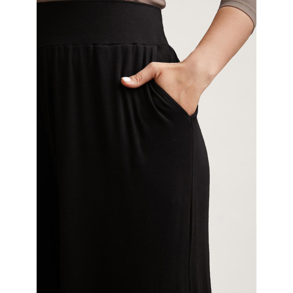 Plus Size Stretchy Waist Straight-Leg Pants Women Black Casual Wide Leg Mid Rise Everyday Pants BloomChic 28/5X Product Image