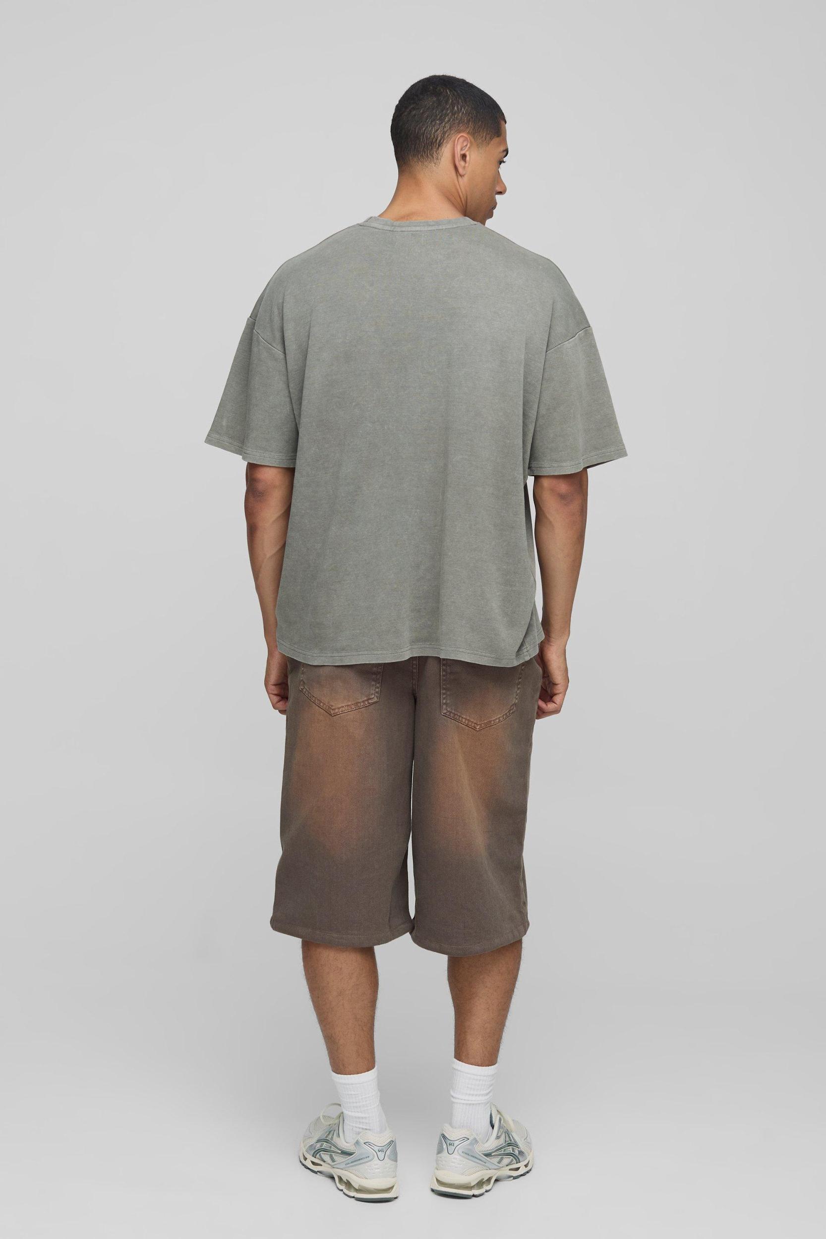 Regular Fit Interlock Embroidered Acid Wash T-Shirt | boohooMAN USA Product Image
