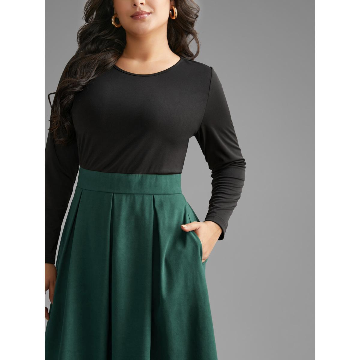 Plus Size Crew Neck Contrast Shirred Pleated Dress DarkGreen Women Casual Contrast Round Neck Long Sleeve Curvy BloomChic 22-24/3X Product Image