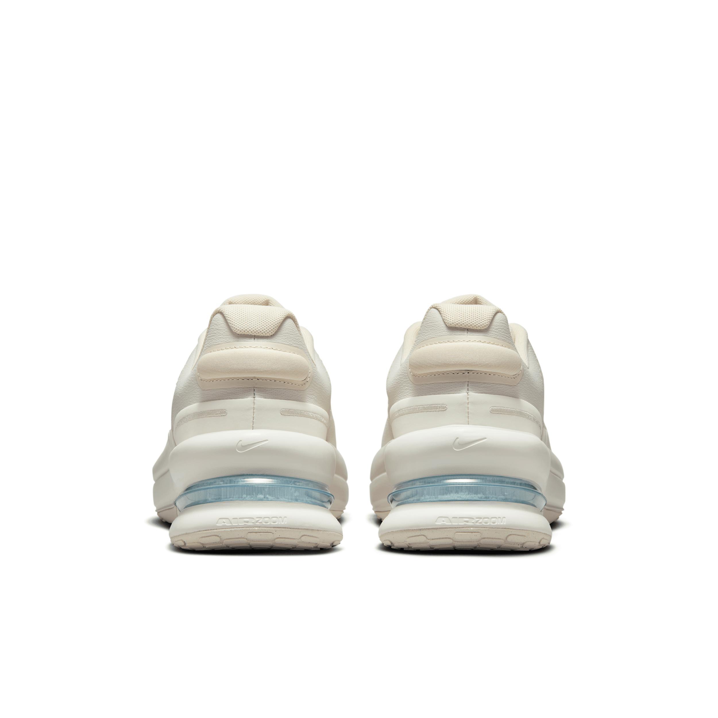 Nike Men's Air Zoom Upturn SC Shoes Product Image