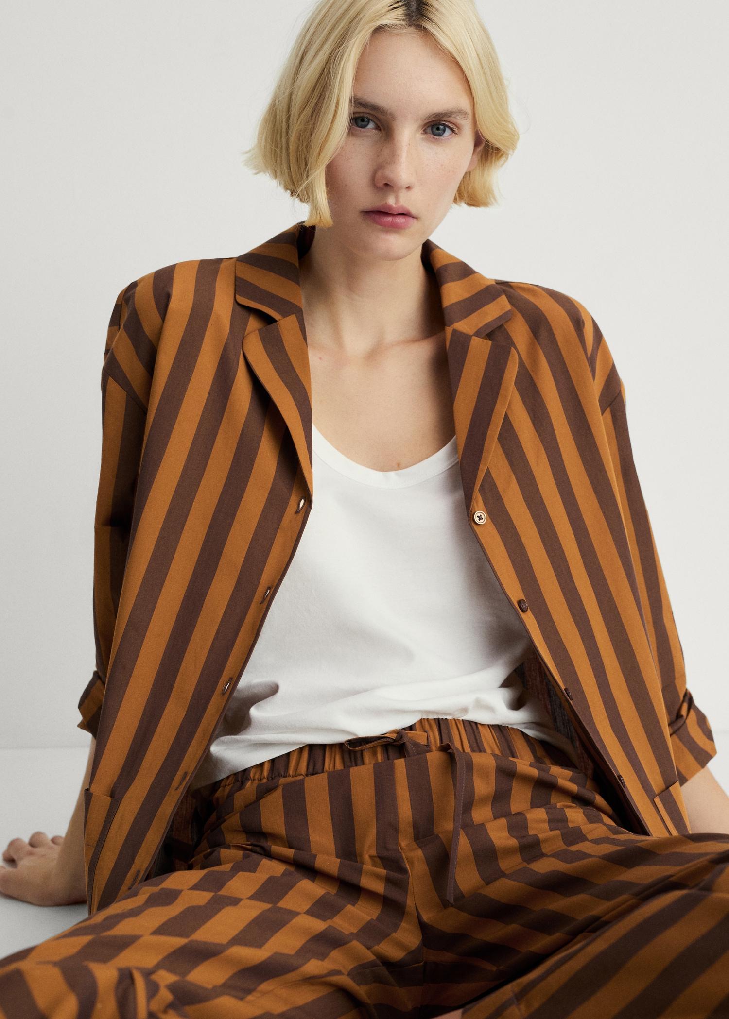 Woven two-tone striped pants - Women | MANGO USA Product Image