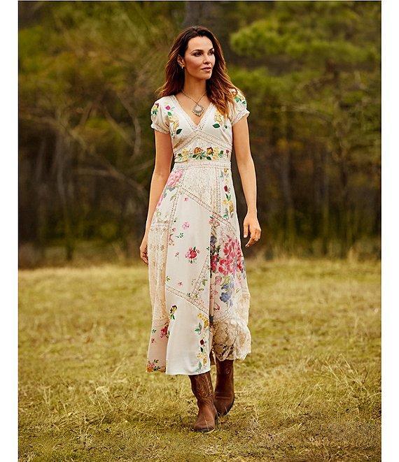 Reba Paige Patchwork Floral V-Neck Cap Sleeve A-Line Maxi Dress Product Image