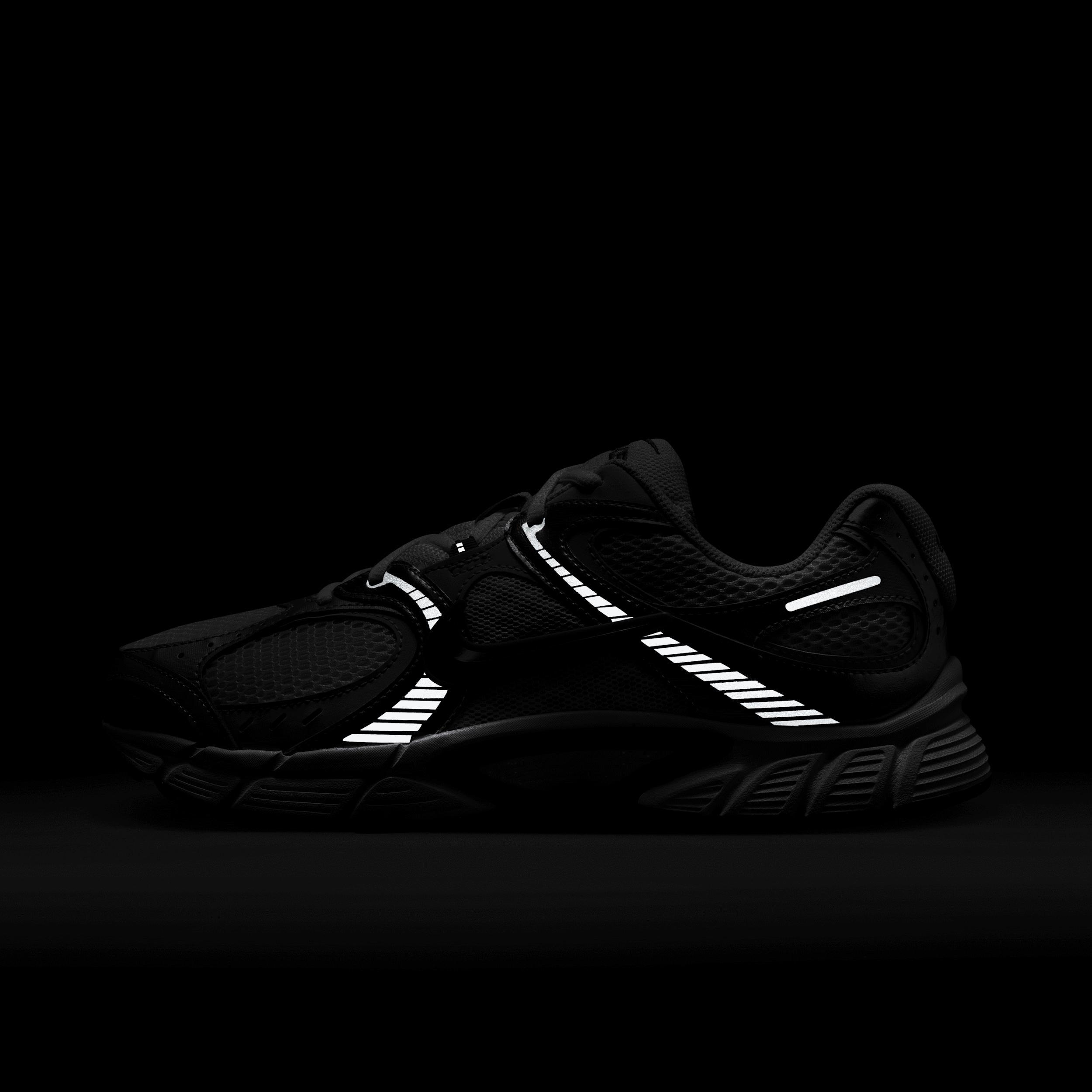 Nike Men's V5 RNR Shoes Product Image