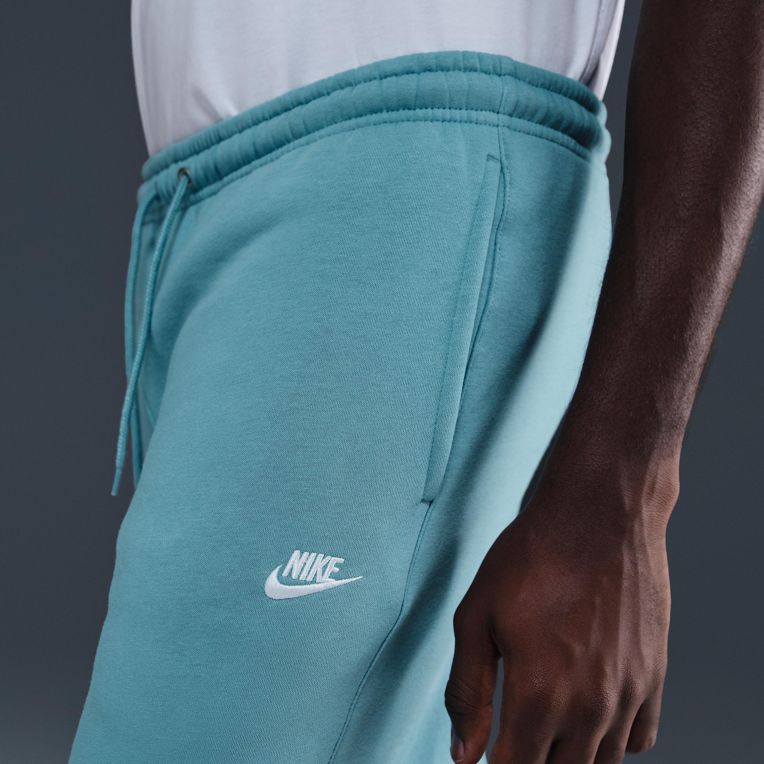 Nike Club Men's Cuffed Brushed Fleece Pants Product Image