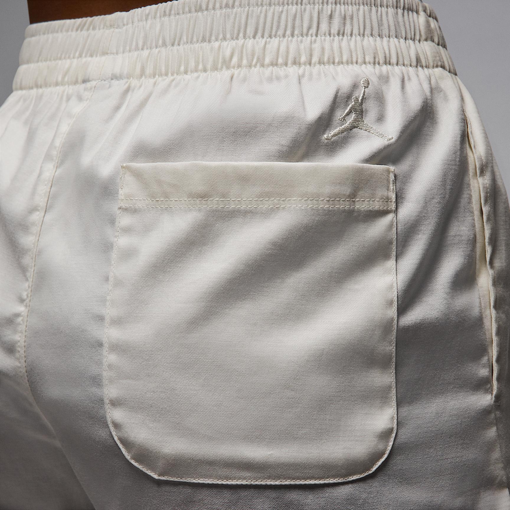 Jordan Women's Woven Shorts Product Image
