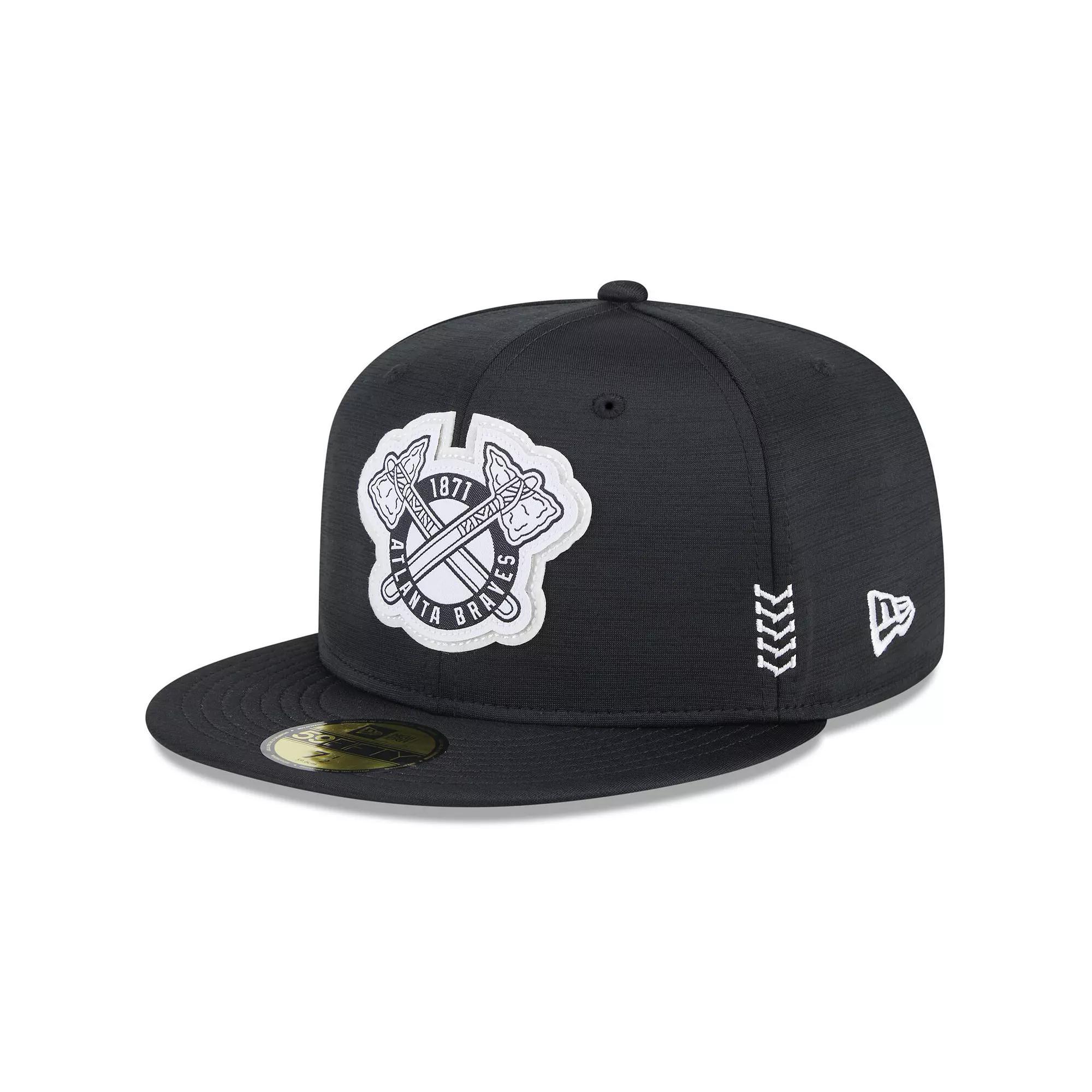 Men's New Era  Black Atlanta Braves 2024 Clubhouse 59FIFTY Fitted Hat, Size: 6 7/8 Product Image