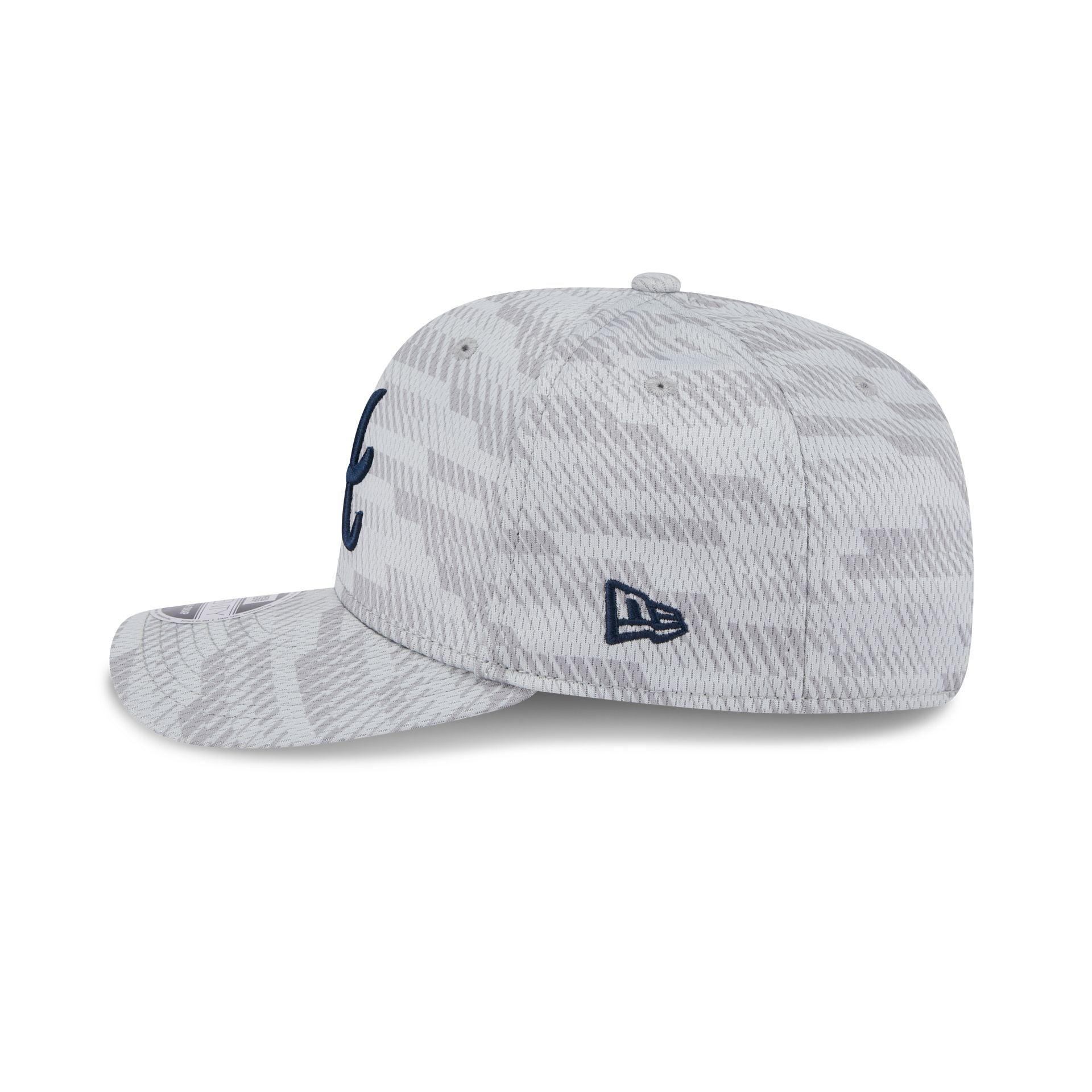 Atlanta Braves 2025 Clubhouse Gray 9SEVENTY Stretch-Snap Hat Male Product Image