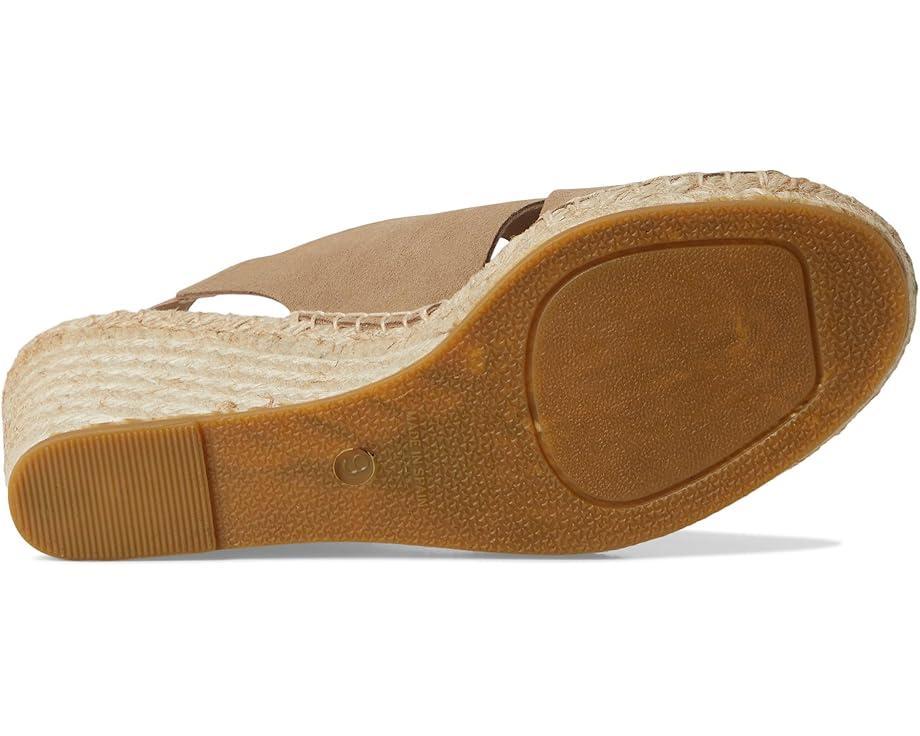 Women's Andre Assous Figaro Product Image
