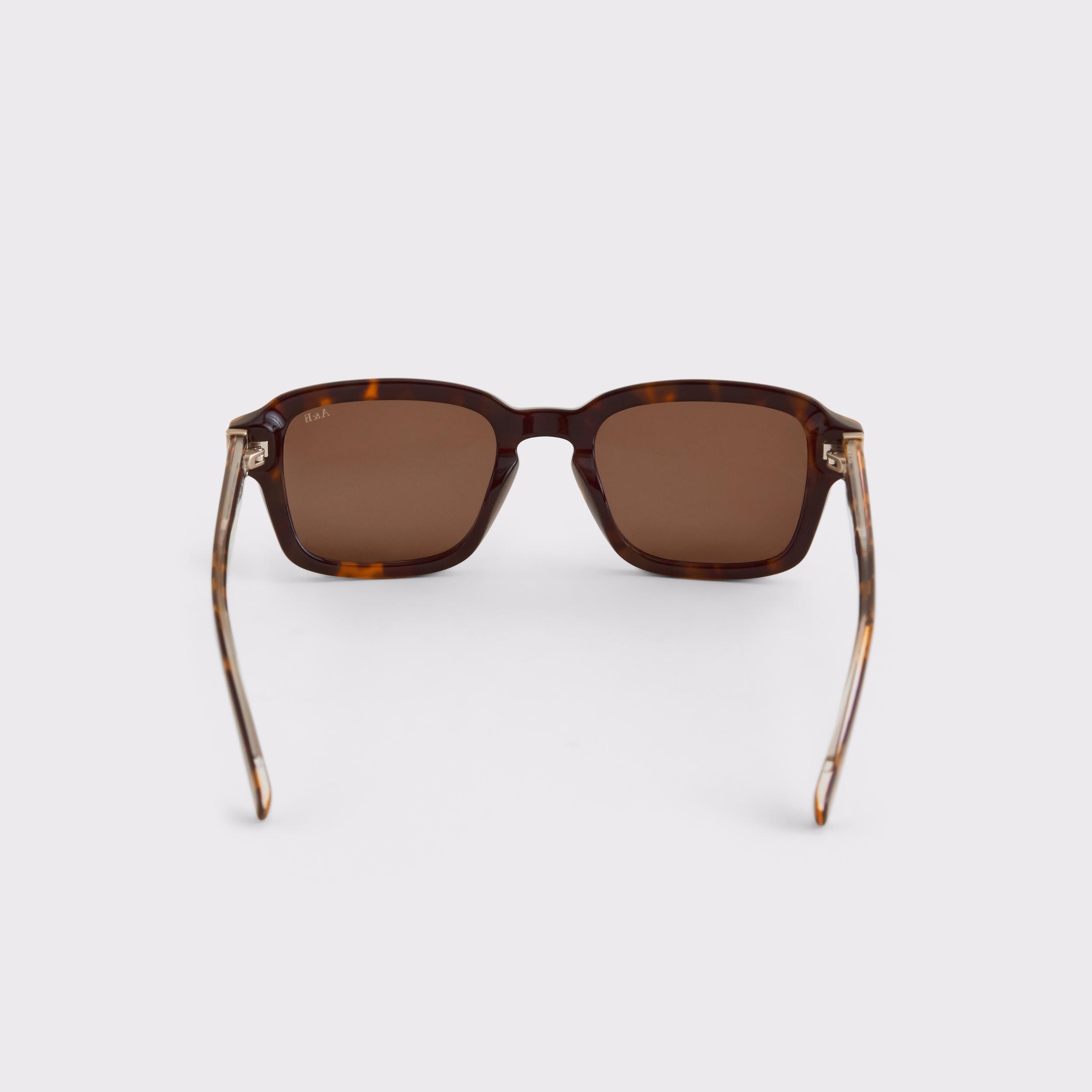 Wide Cat Eye Sunglasses Product Image