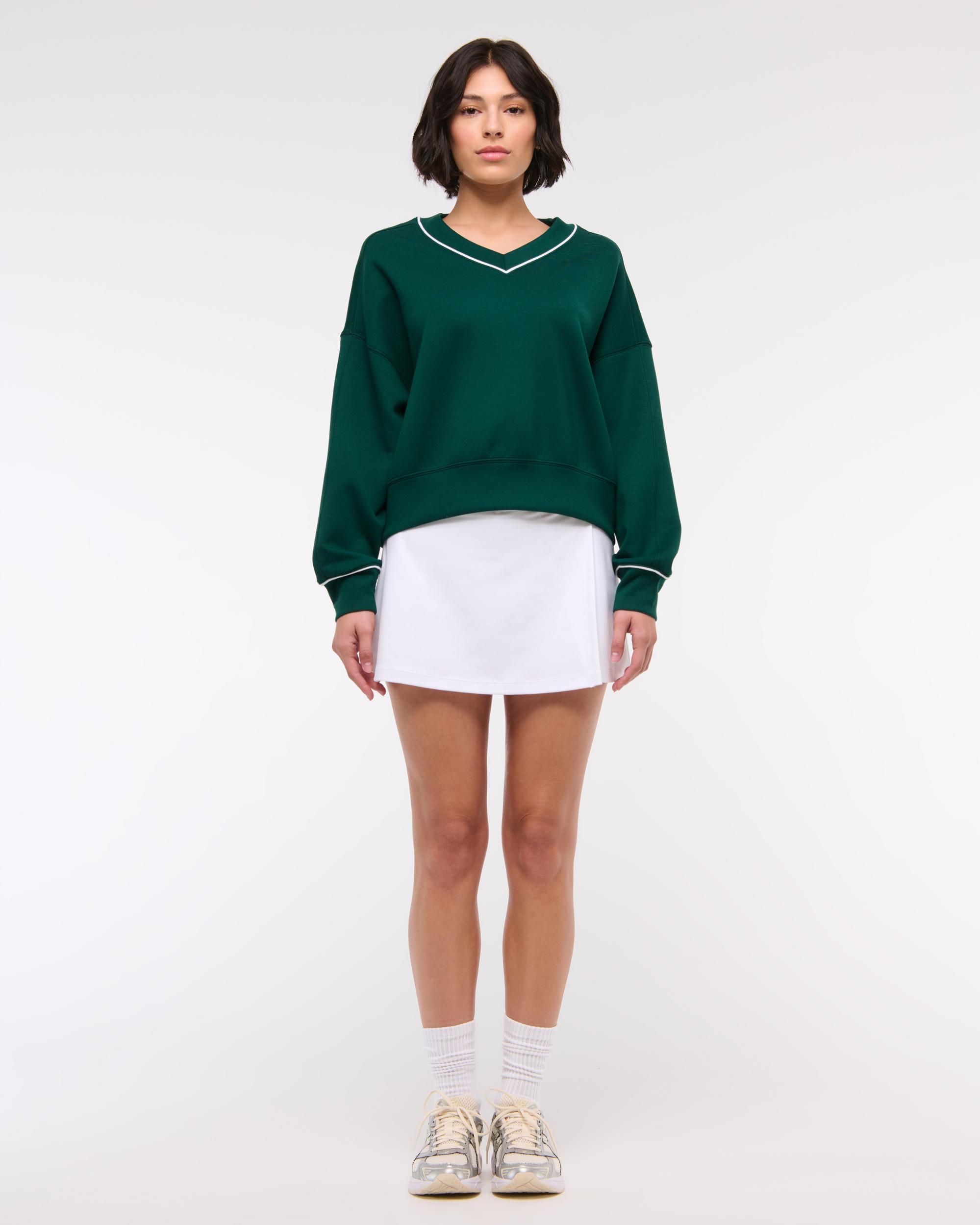 YPB neoKNIT V-Neck Product Image