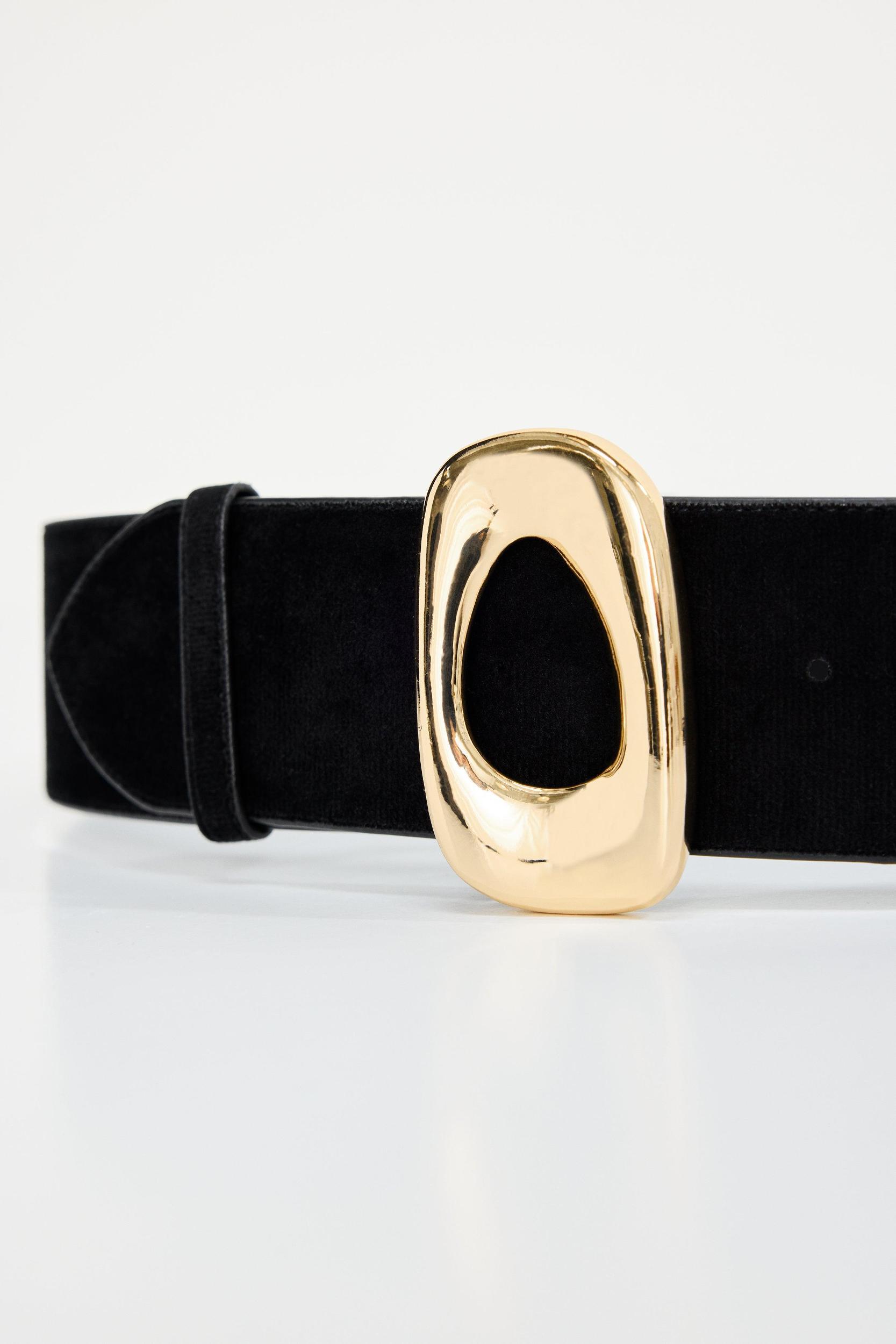 WIDE OVAL BUCKLE BELT | BLACK001 Product Image