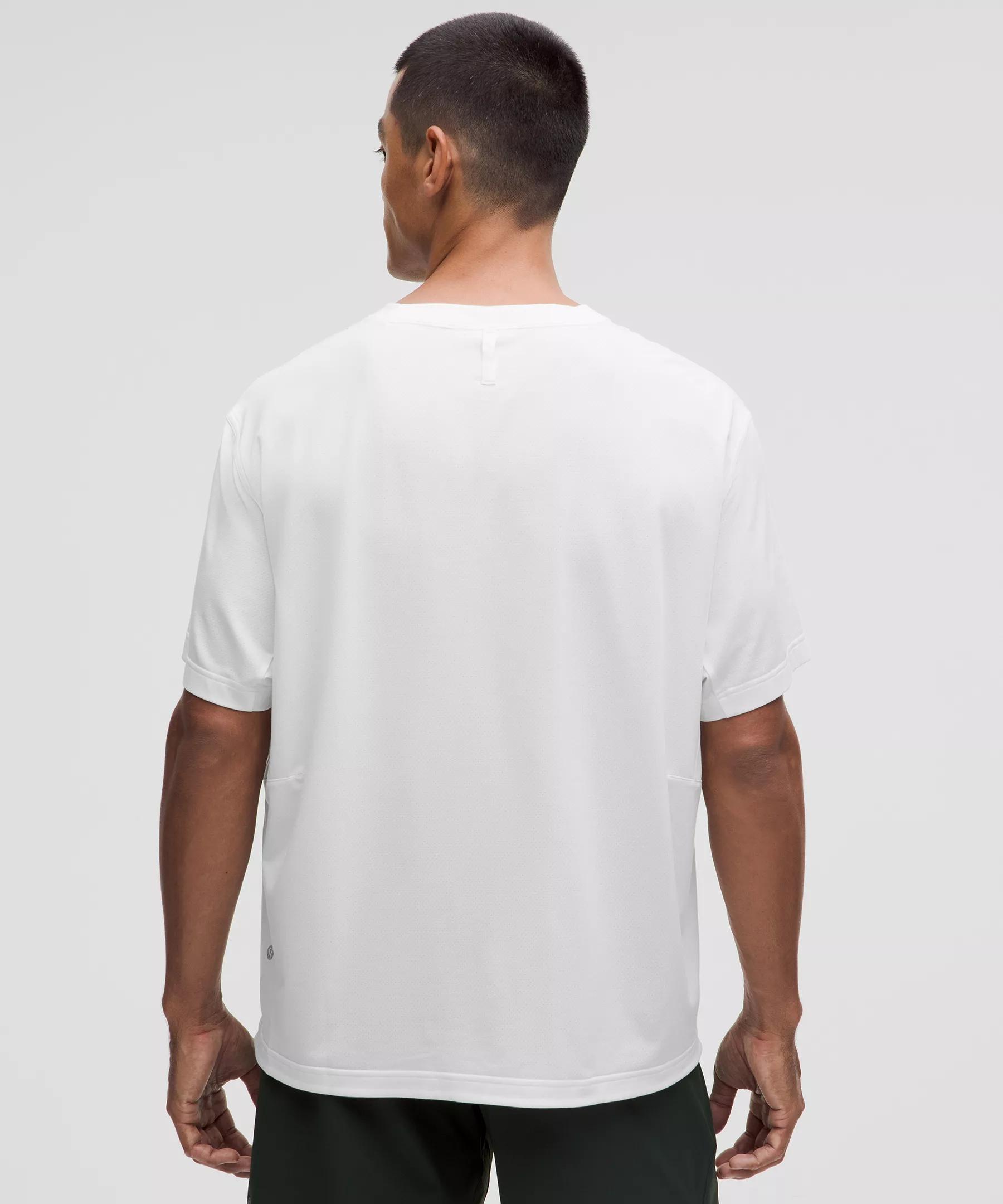 EasySet Training Short-Sleeve Shirt Product Image