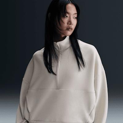 Nike Women's 24.7 ImpossiblySoft Dri-FIT Oversized 1/2-Zip Top Product Image