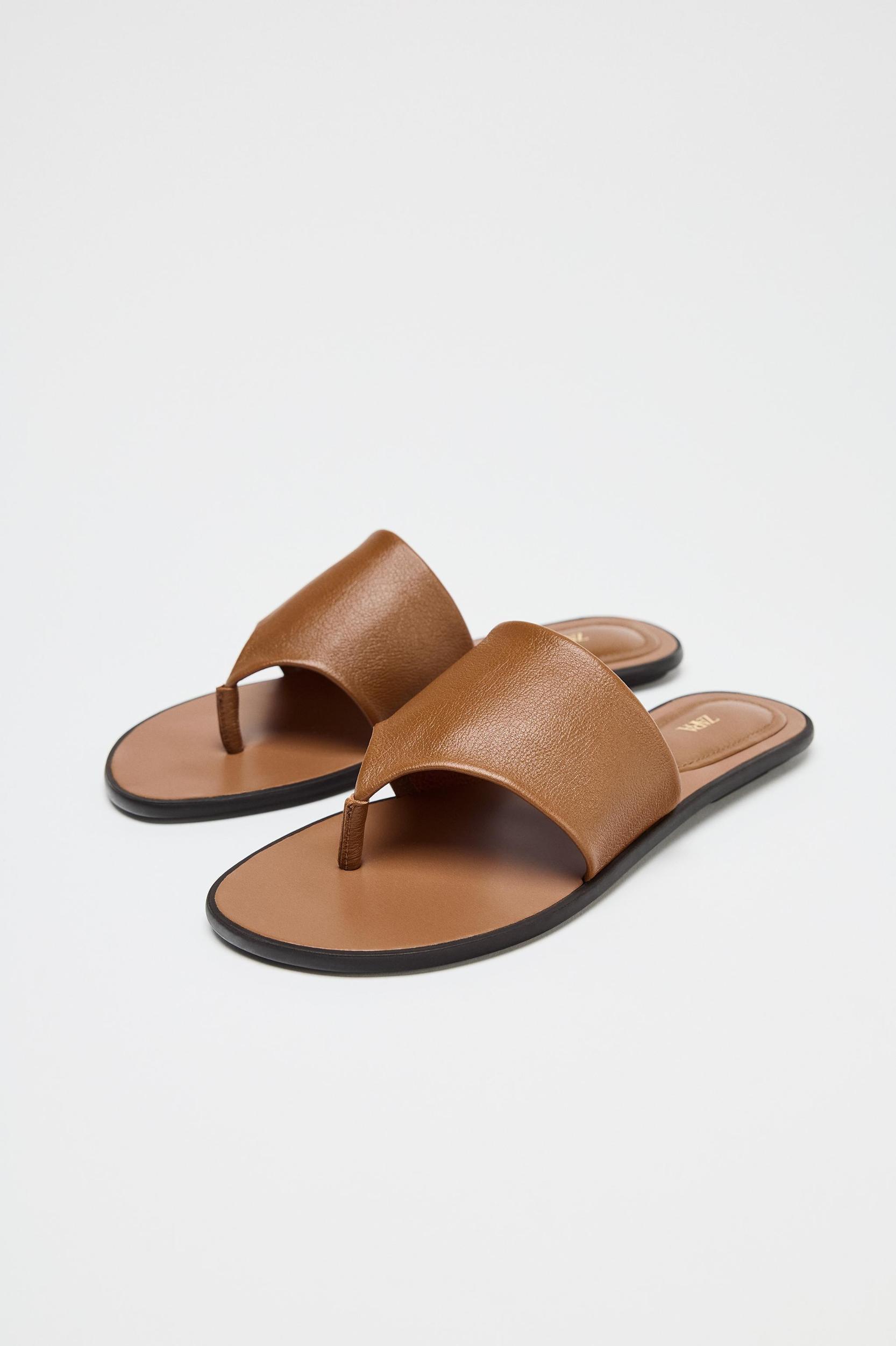 FLAT LEATHER SANDALS Product Image
