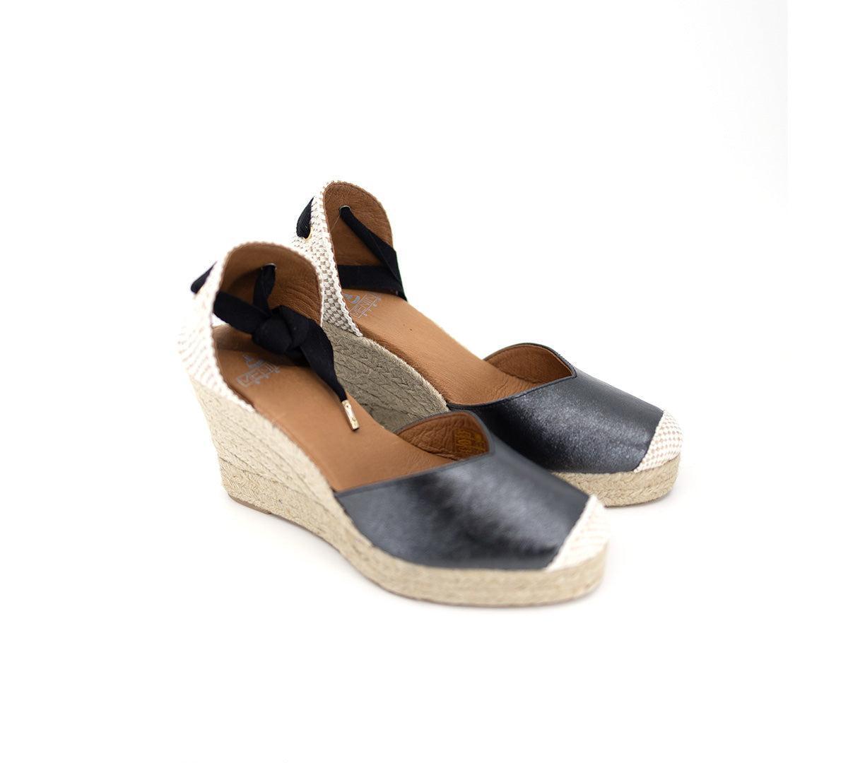 Jimena Metallic Black High Laces Product Image