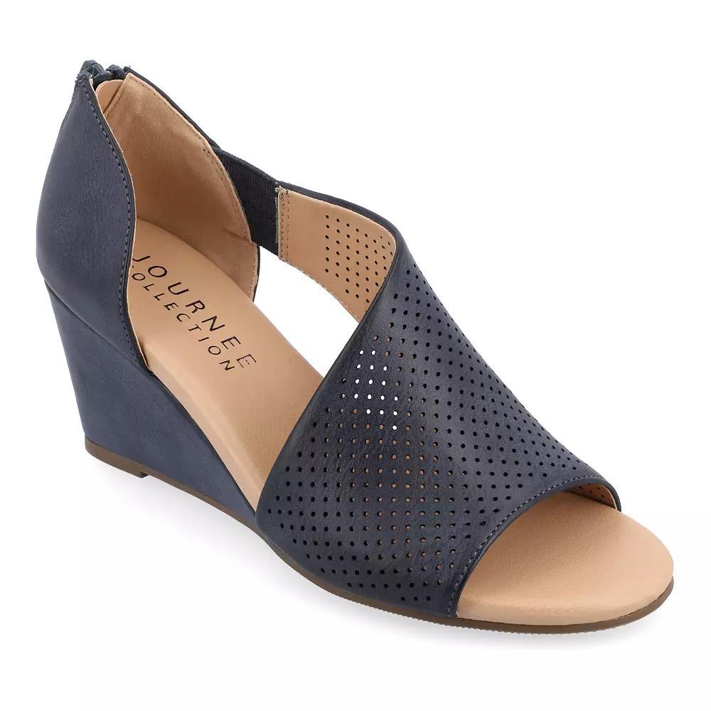Journee Collection Womens Aretha Widepump Product Image