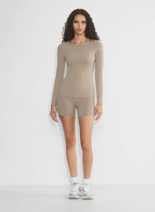 butter new essential longsleeve Product Image