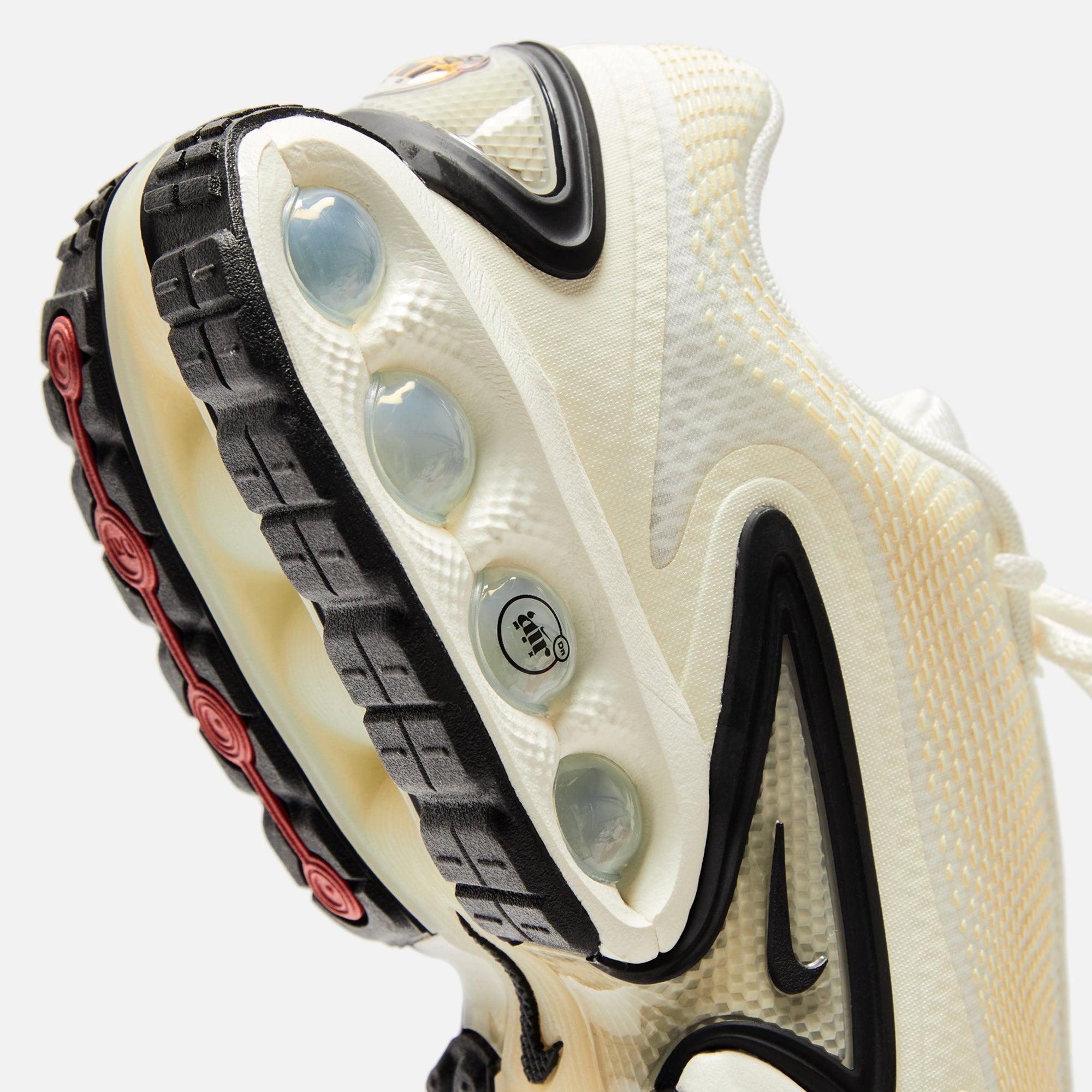 Nike WMNS Air Max DN - Sail / Black / Coconut Milk / Beach Female Product Image