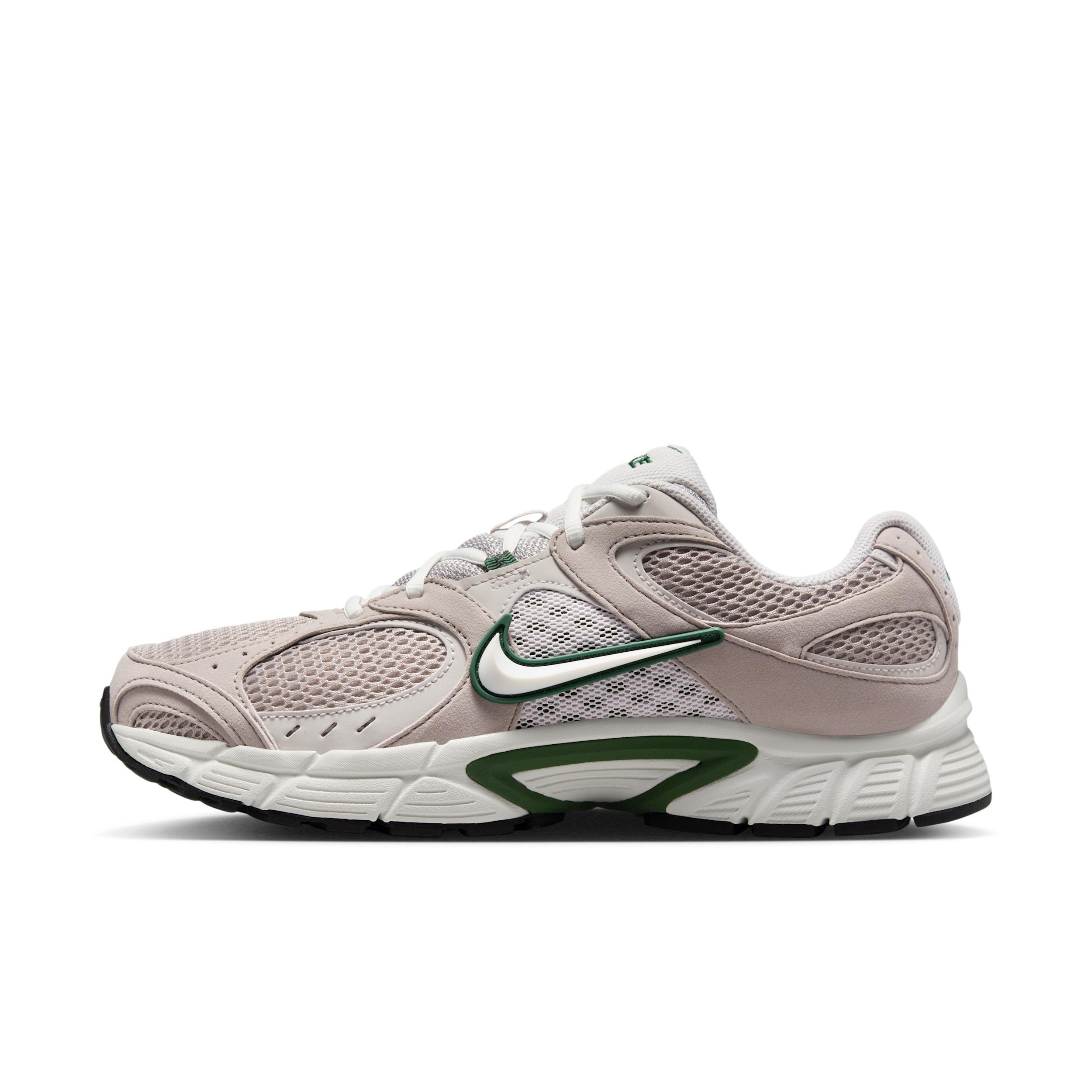 Nike Men's V5 RNR Shoes Product Image