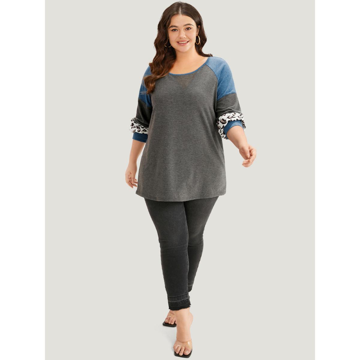 Plus Size Colorblock Contrast Leopard Round Neck Raglan Sleeve Sweatshirt Women Multicolor Elegant Elastic cuffs Round Neck Dailywear Sweatshirts BloomChic 30/6X Product Image