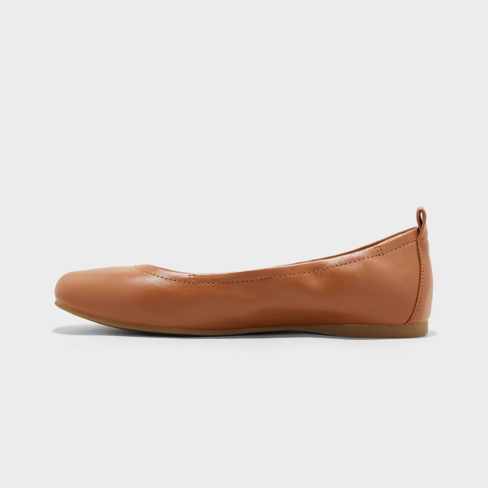 Womens Danielle Scrunch Ballet Flats with Memory Foam Insole - Universal Thread Cognac 7: Pull-On, Flexible Outsole Product Image