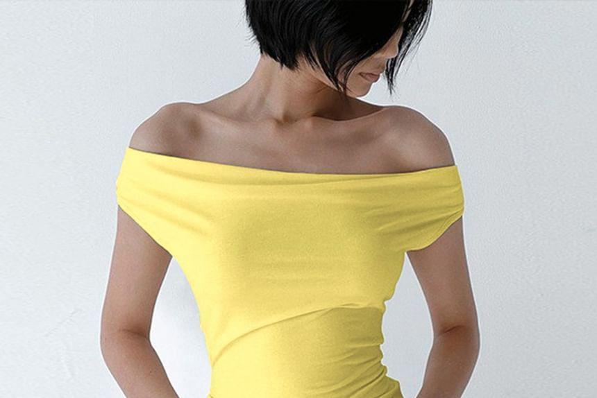 Off-Shoulder Plain Tie Back Slim Fit Crop Top Product Image